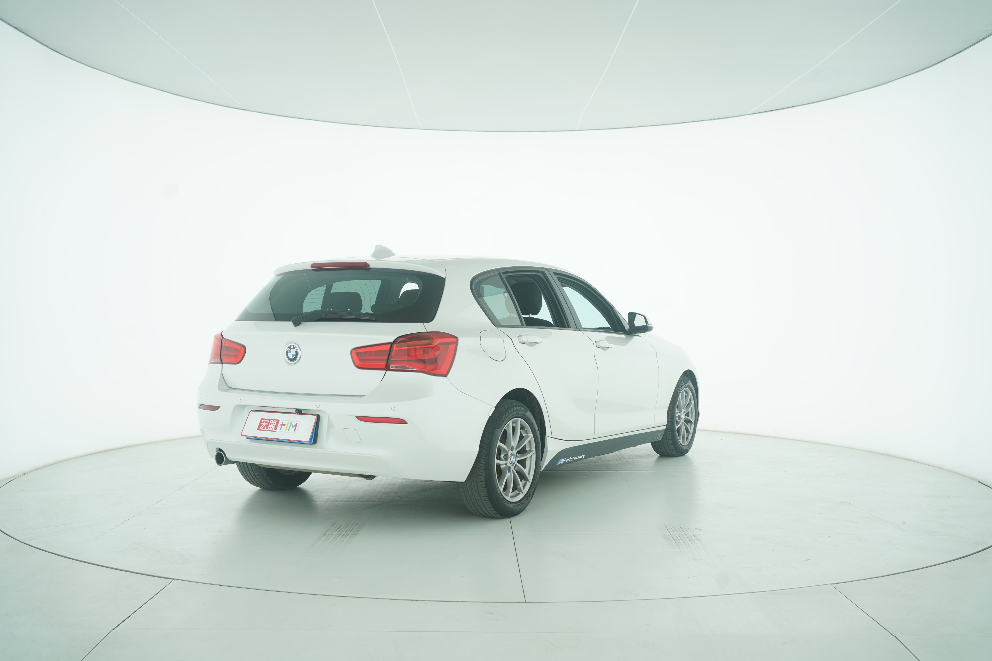 BMW 1 Series (Import) 2016 — фото 4