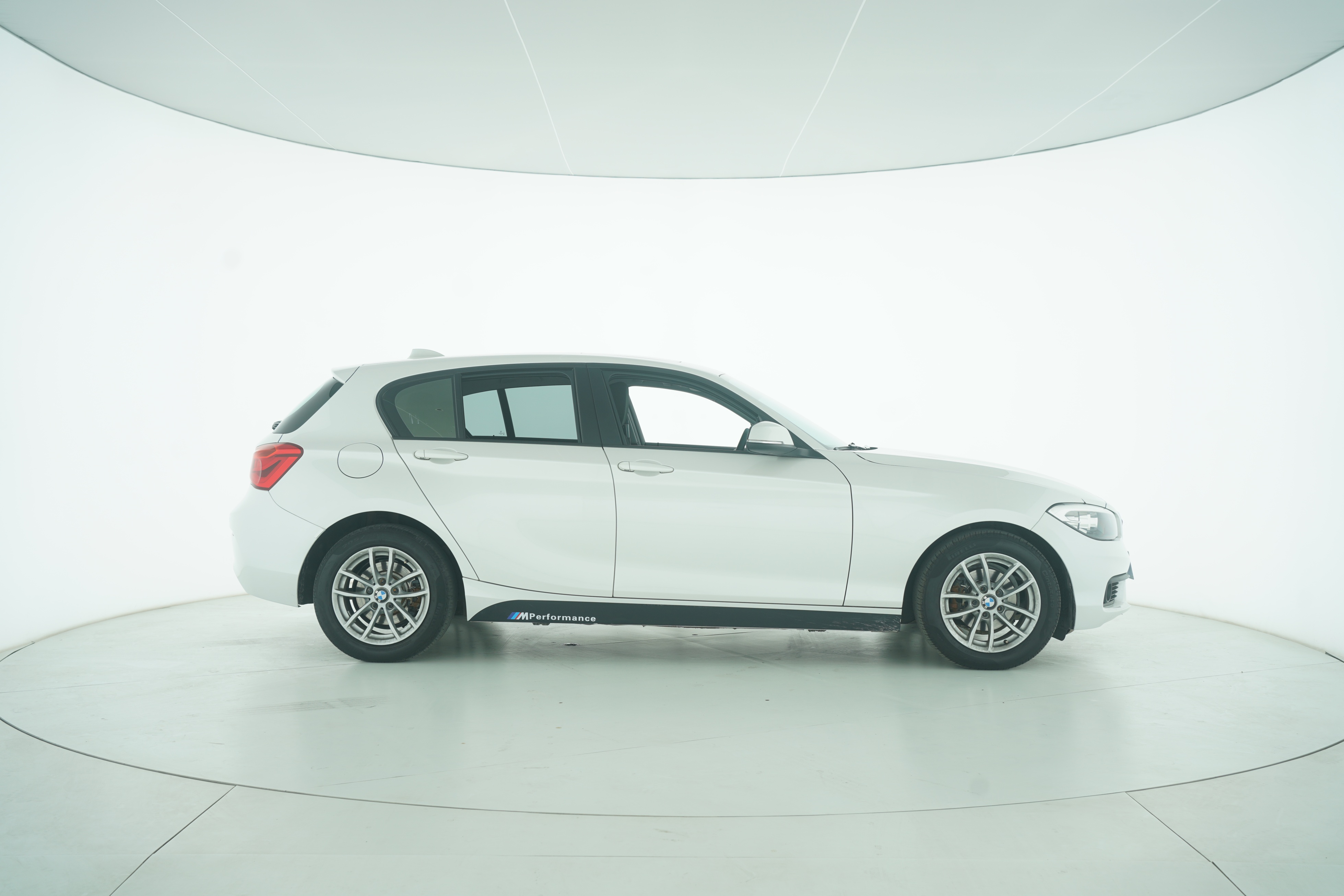 BMW 1 Series (Import) 2016 — фото 8