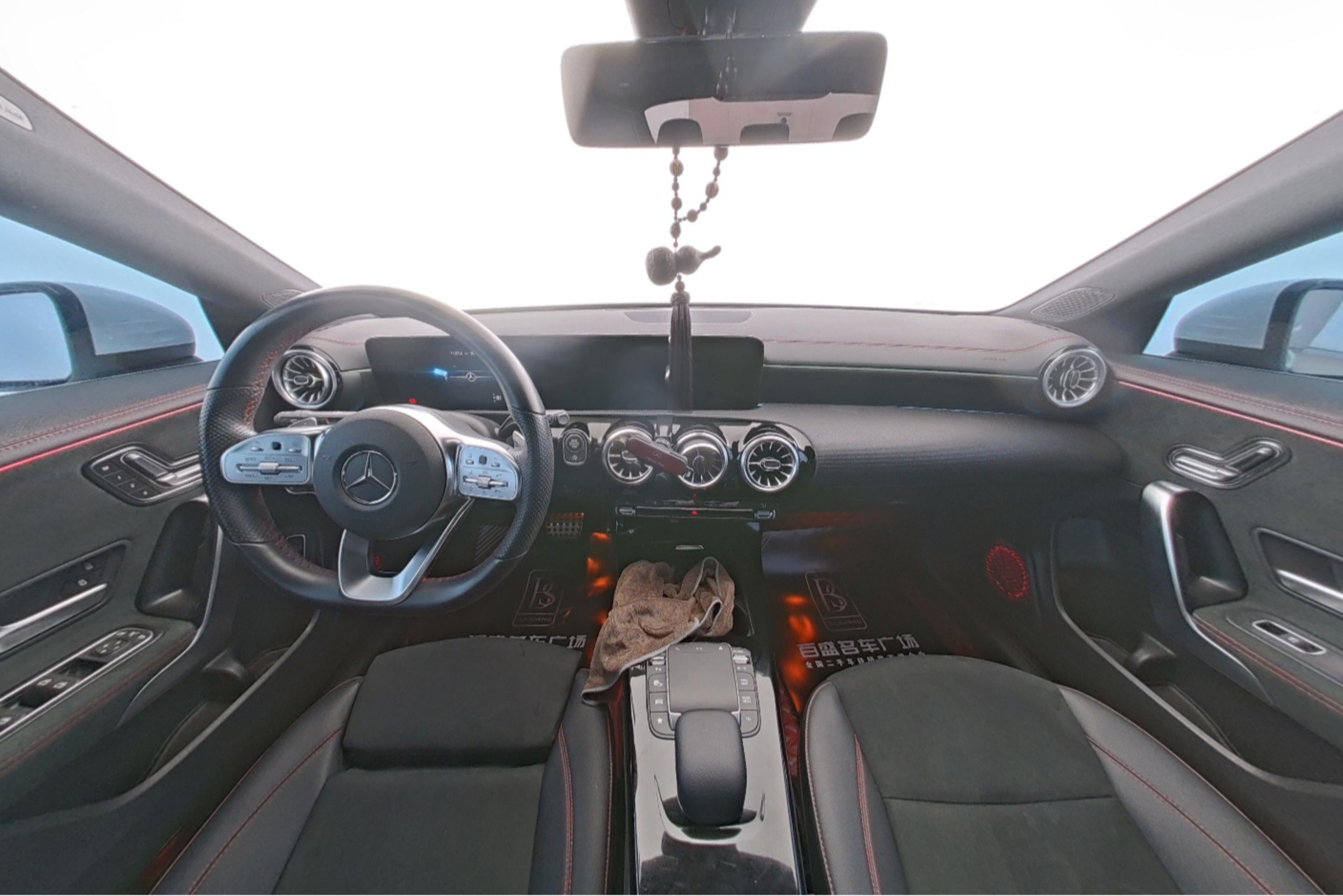 Mercedes Benz GLA-Class 2022 — фото 9