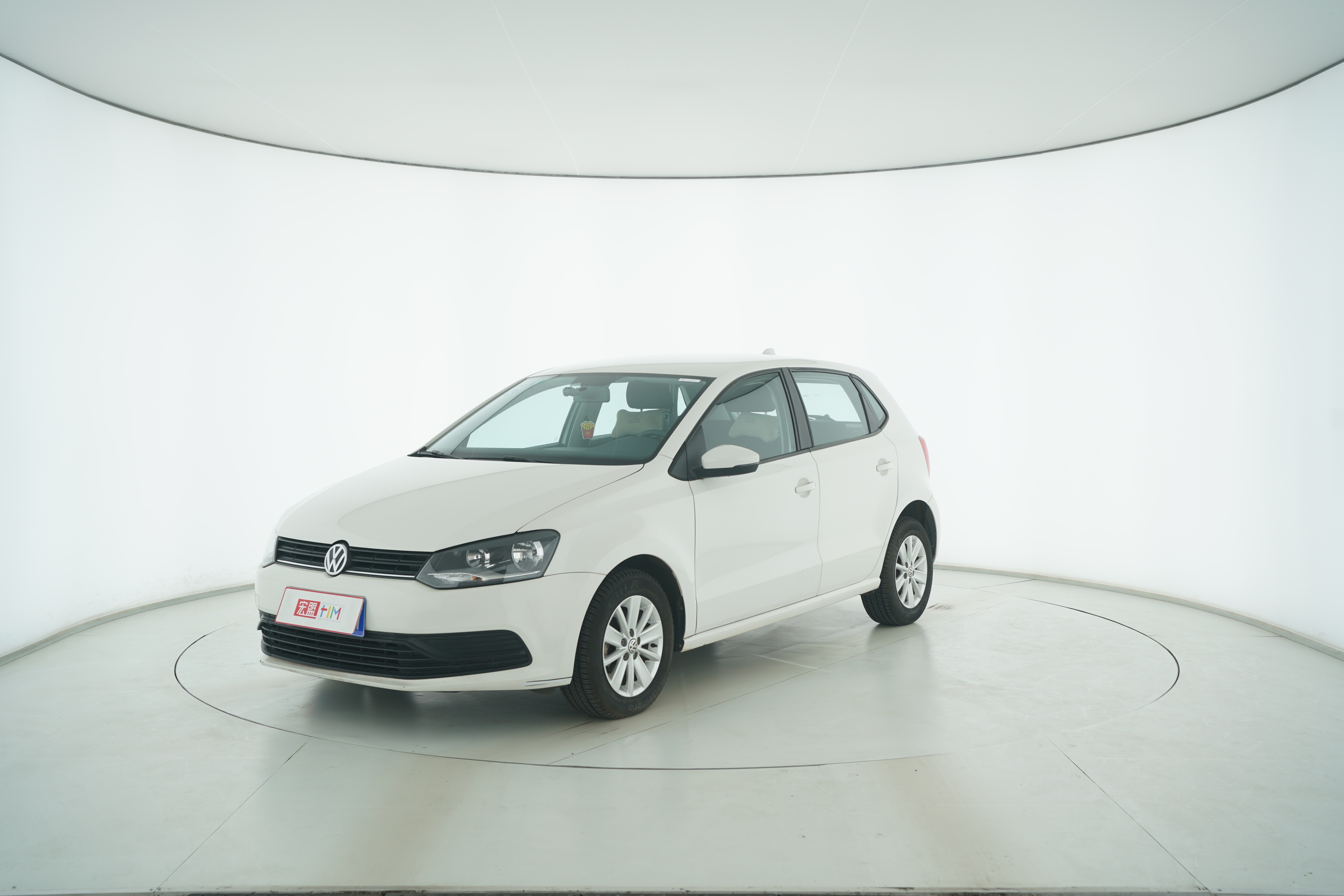 Volkswagen Polo 2016 — фото 1