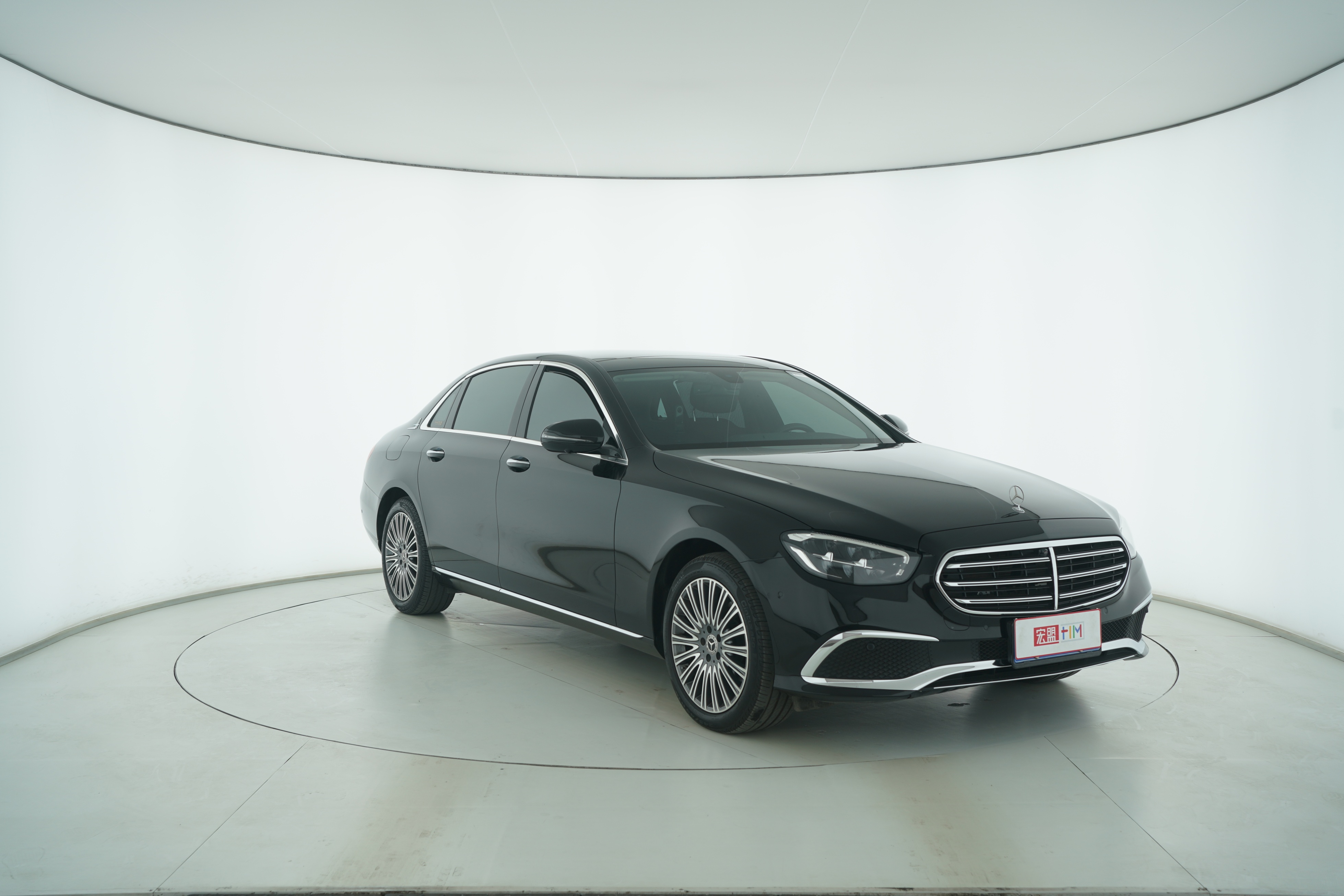 Mercedes Benz E-Class 2023 — фото 2