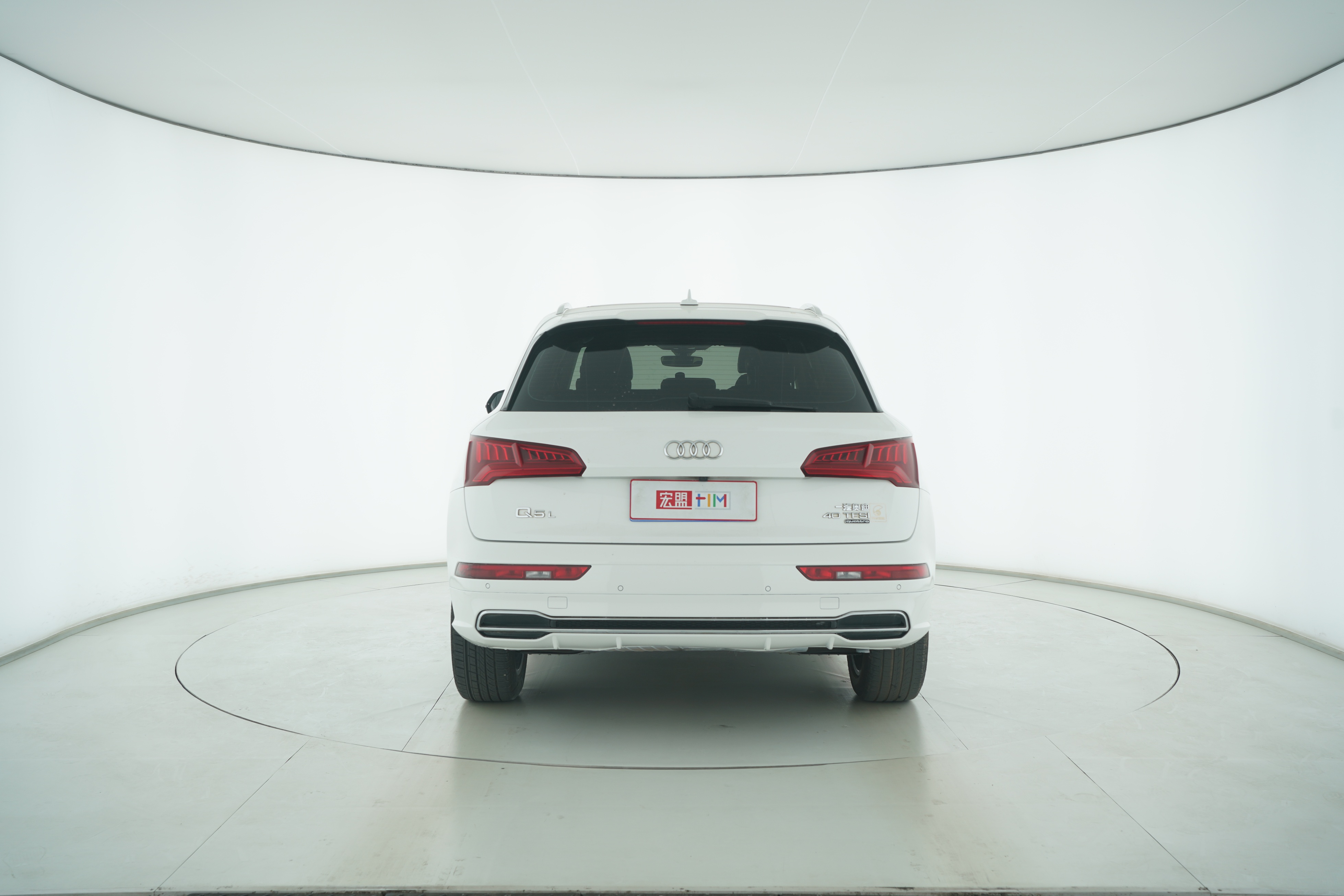 Audi Q5L 2018 — фото 6