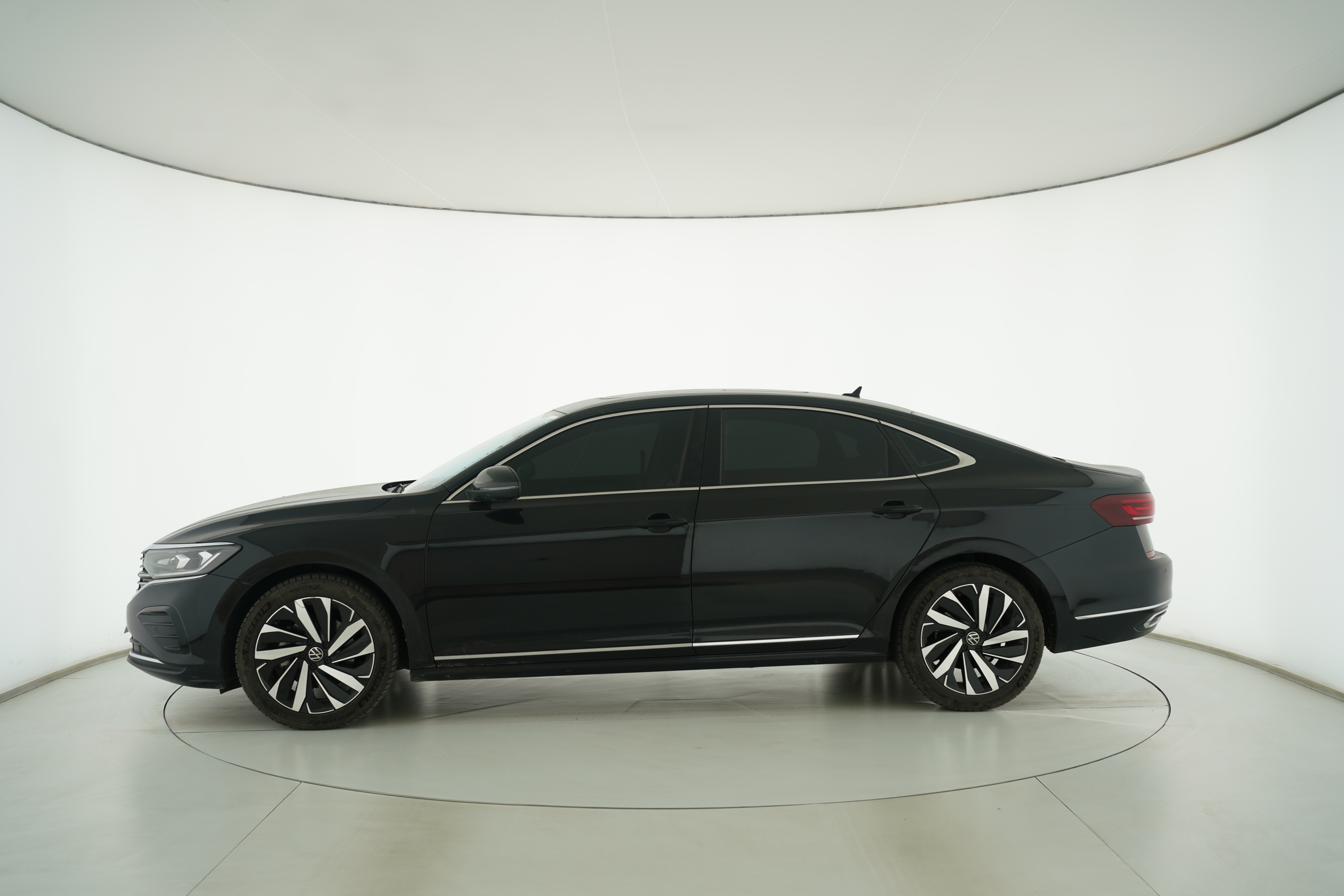 Volkswagen Passat 2015 — фото 7