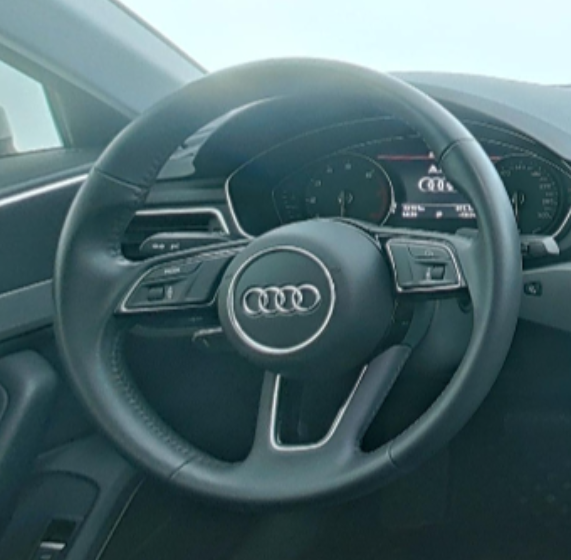 Audi A4L 2019 — фото 10