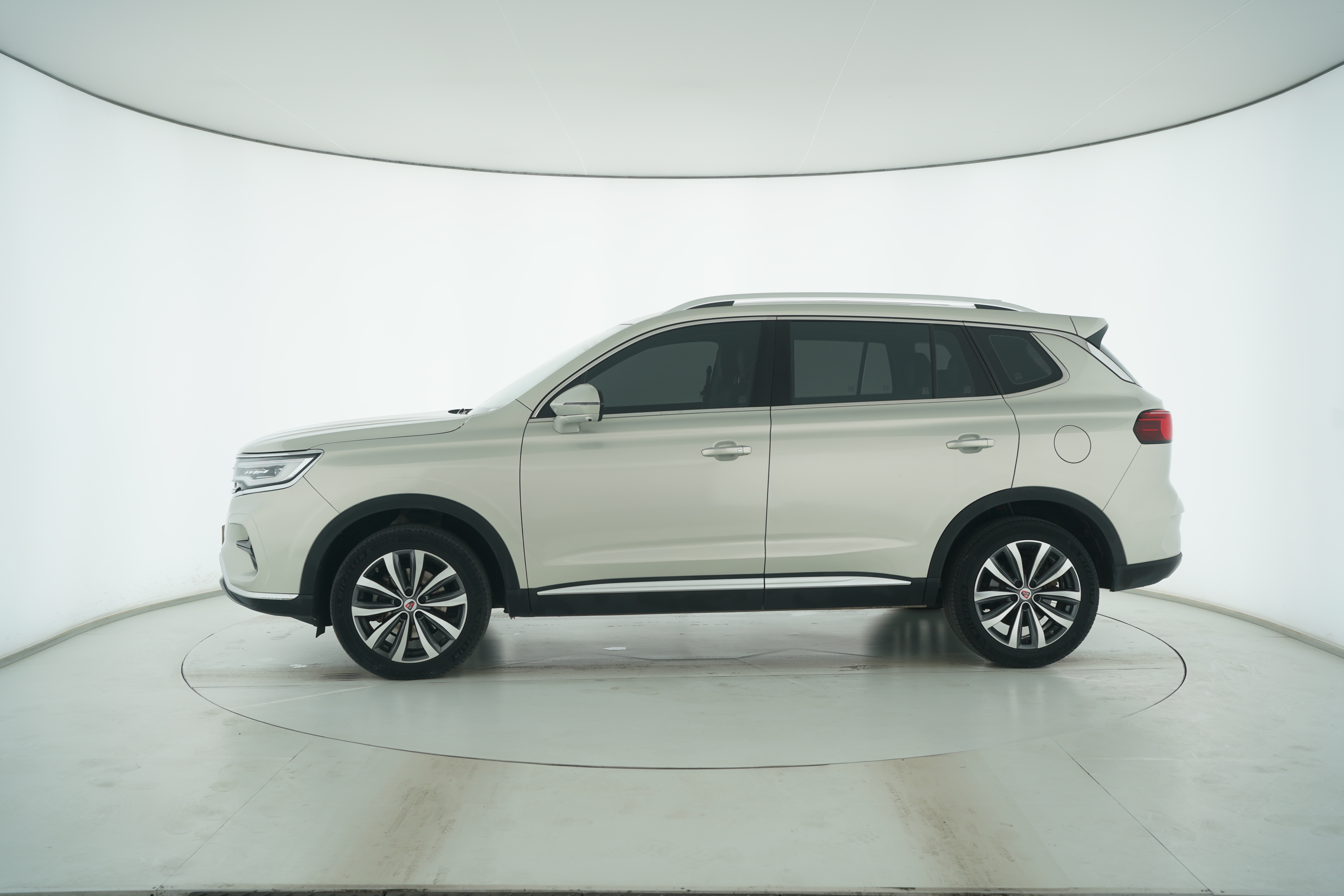 Roewe RX5 MAX 2019 — фото 7