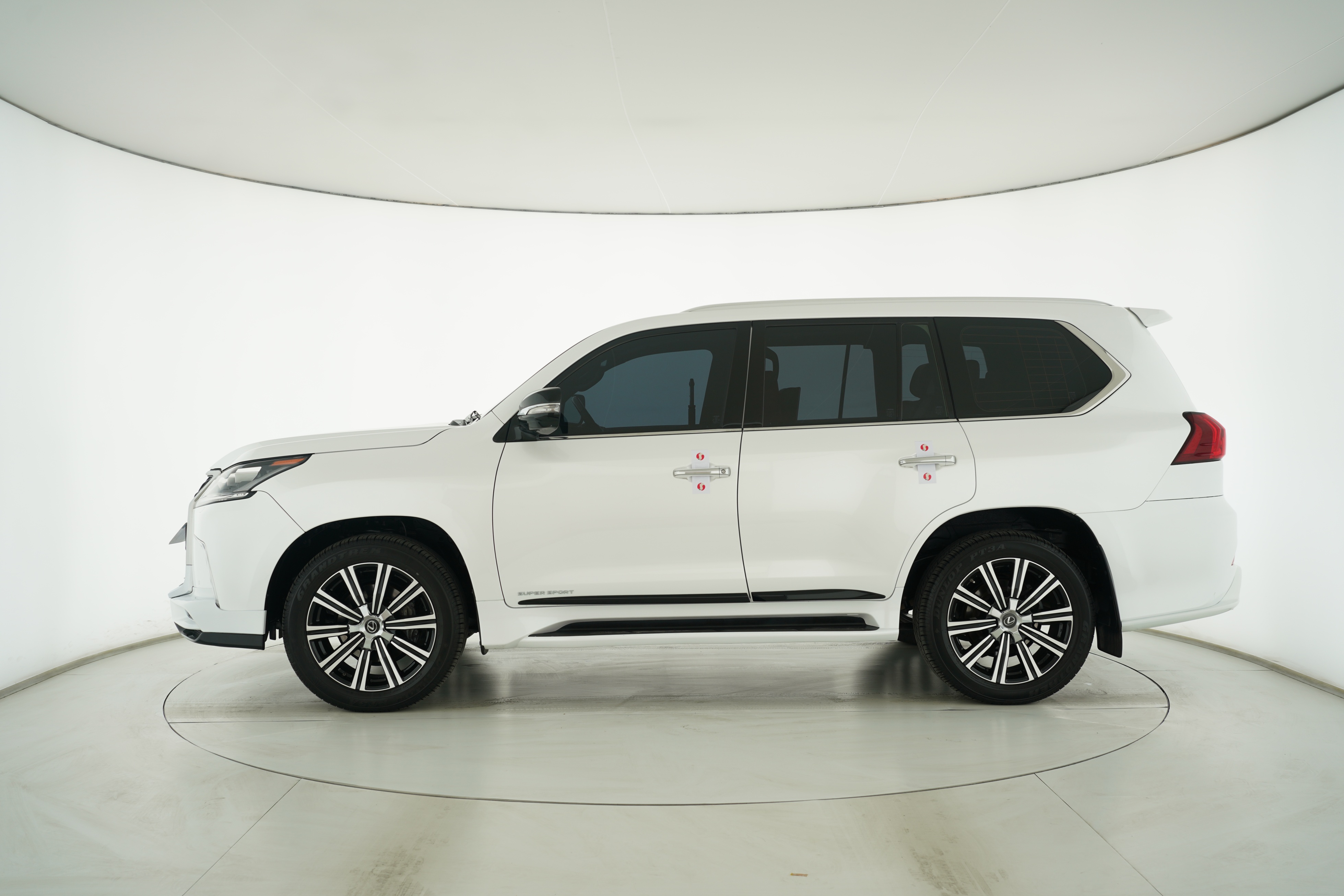 Lexus LX 2015 — фото 7