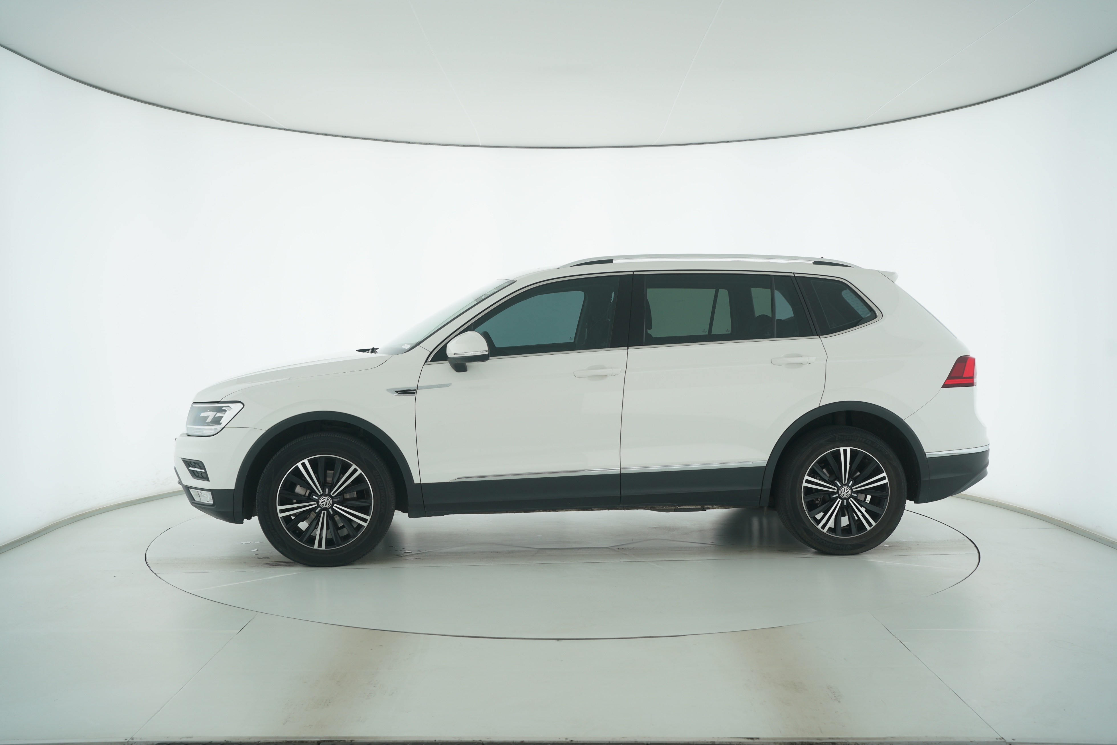 Volkswagen Tiguan L 2019 — фото 7