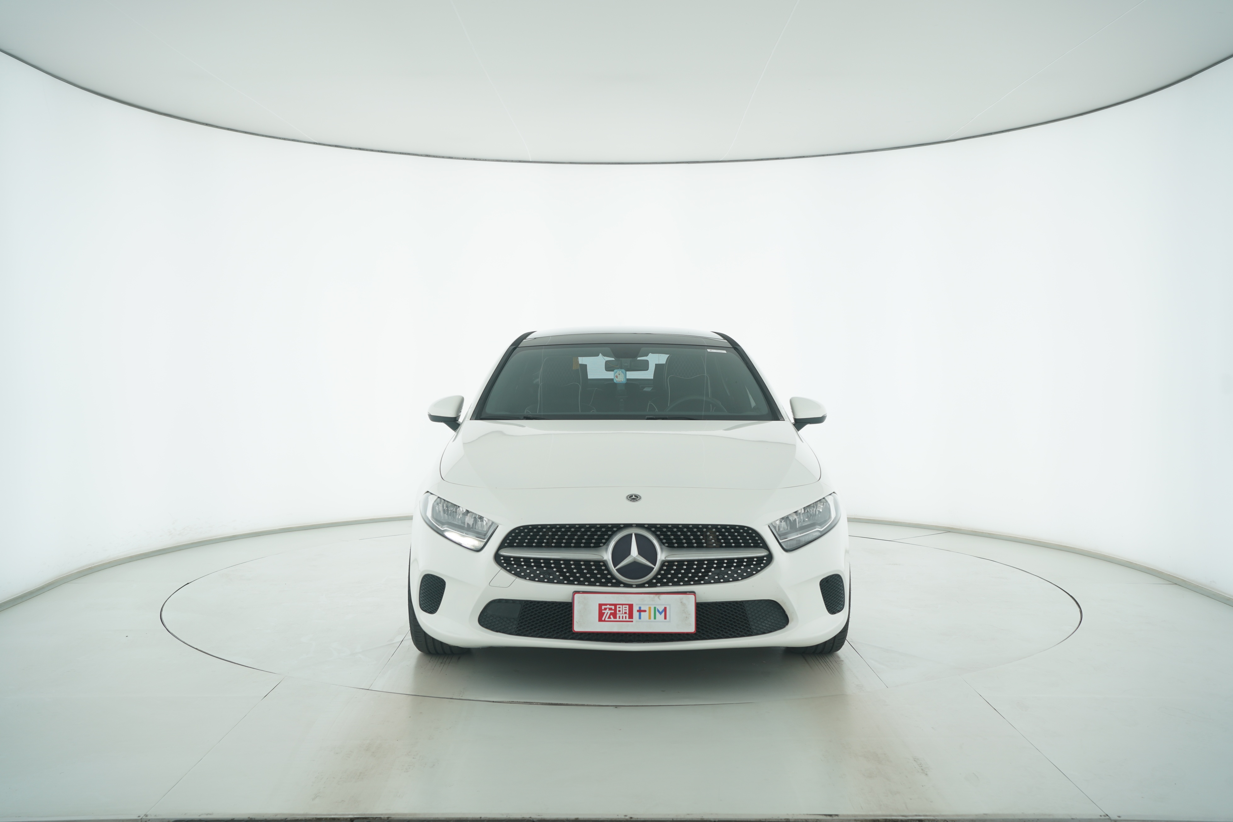 Mercedes Benz A-Class 2019 — фото 5