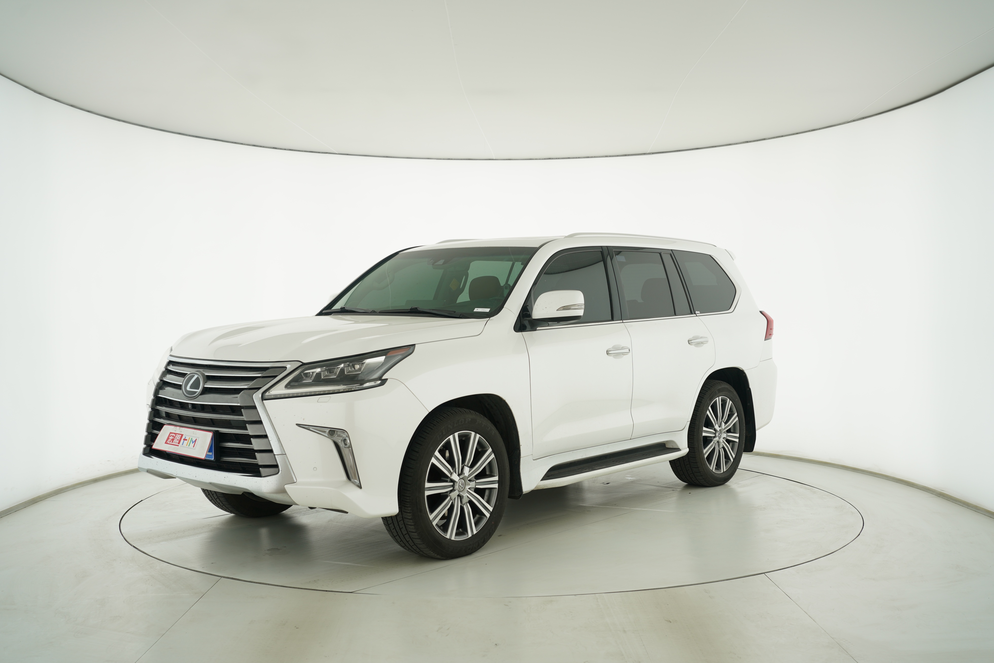 Lexus LX 2016 — фото 1