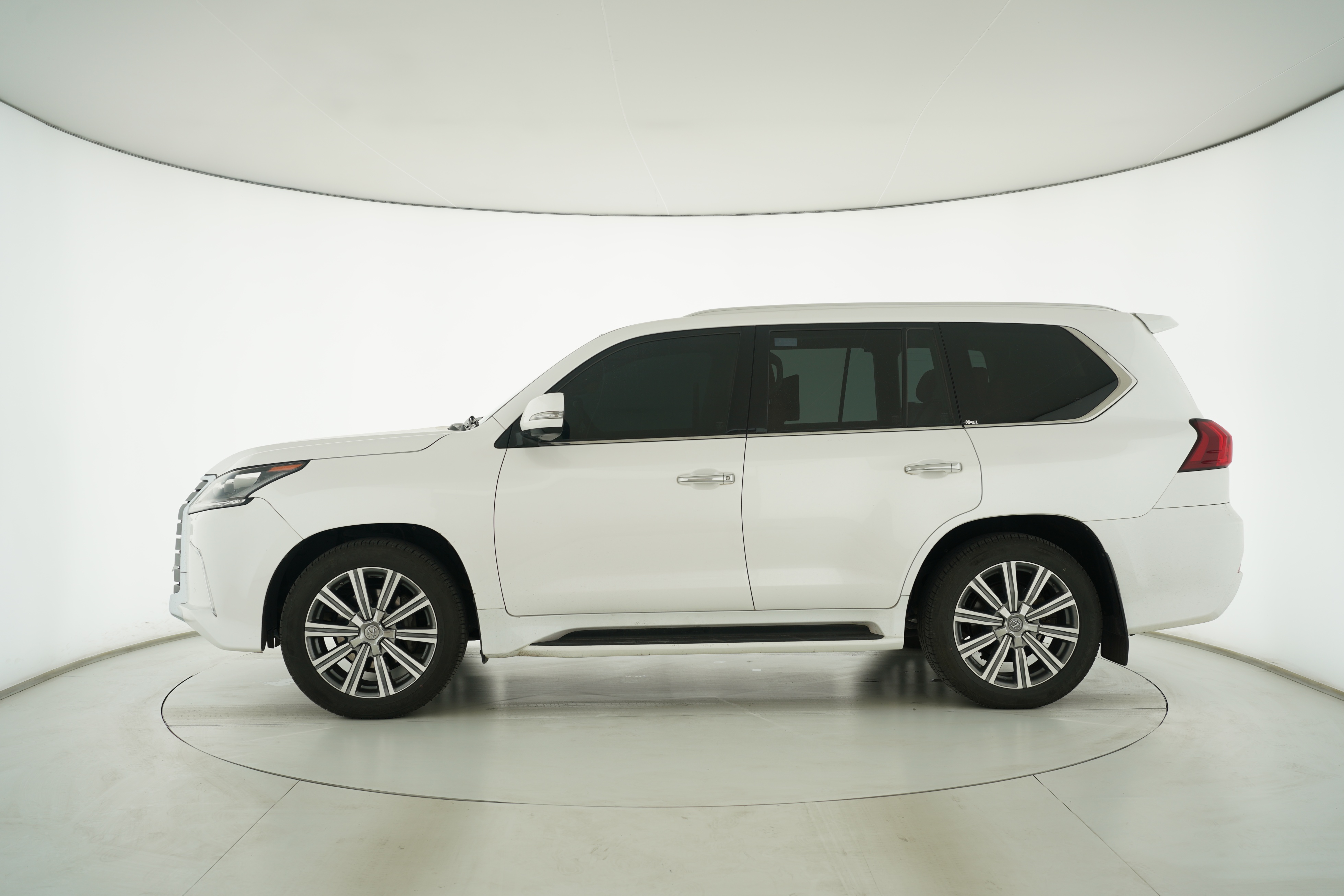 Lexus LX 2016 — фото 7