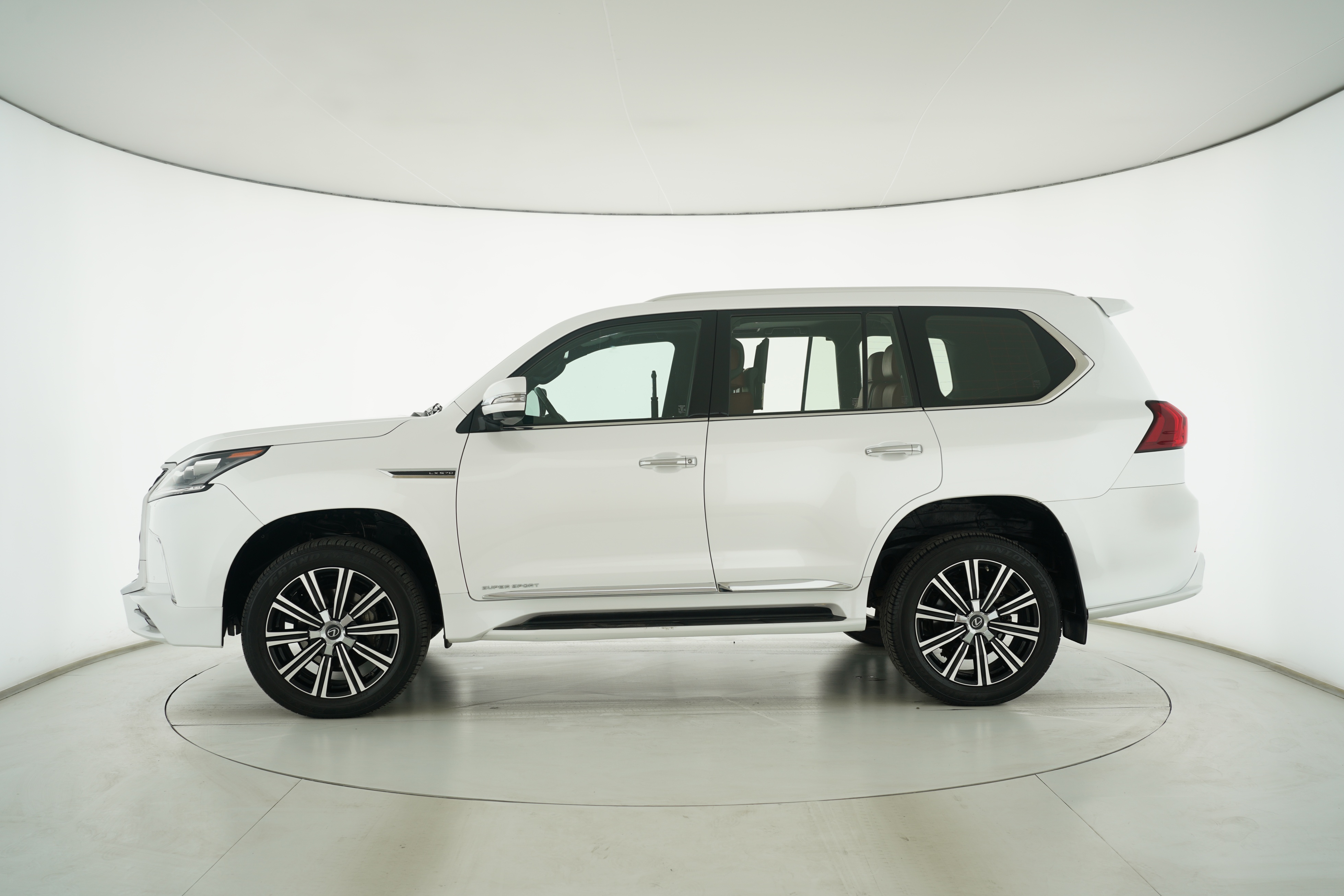Lexus LX 2015 — фото 7