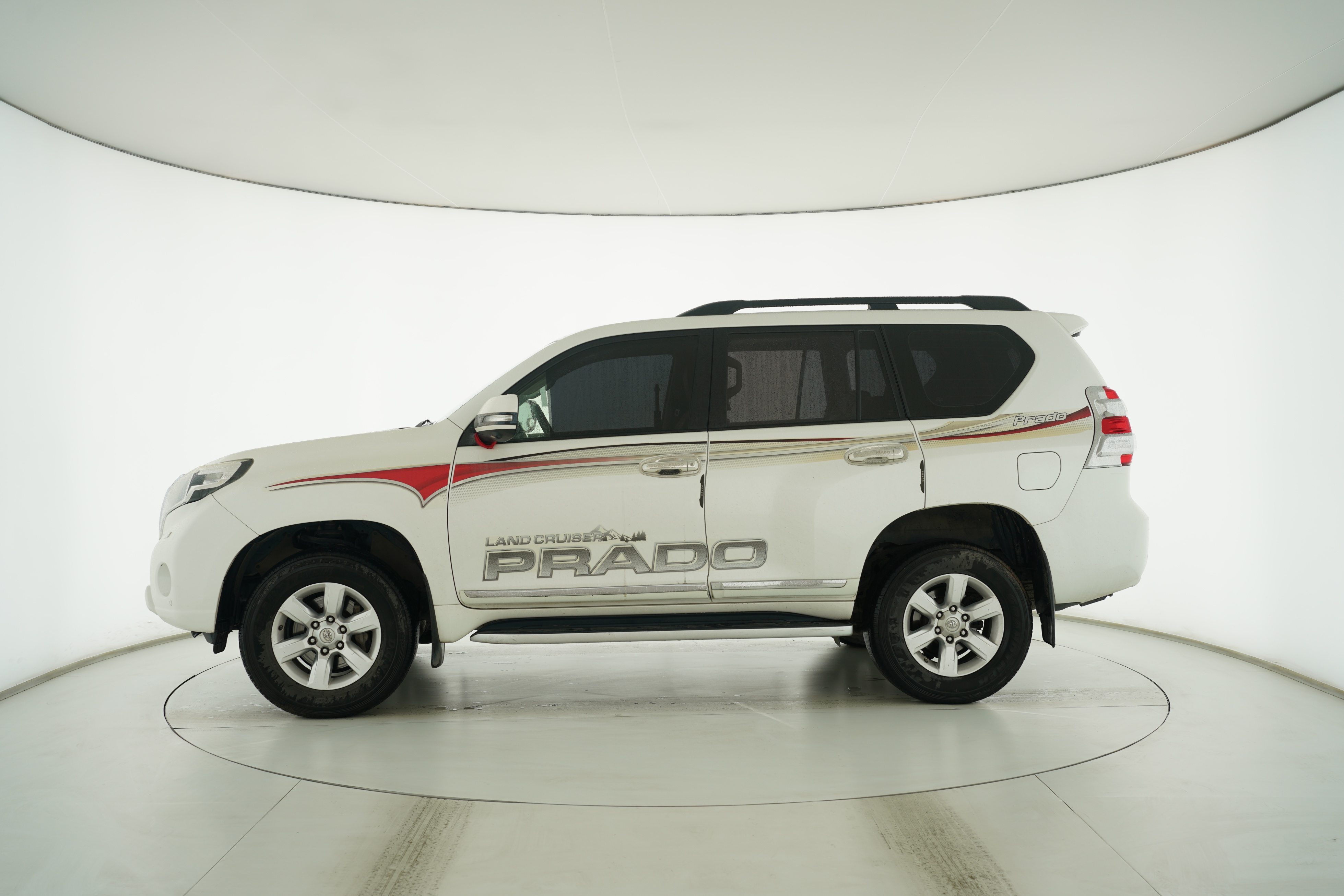 Toyota Prado 2016 — фото 7