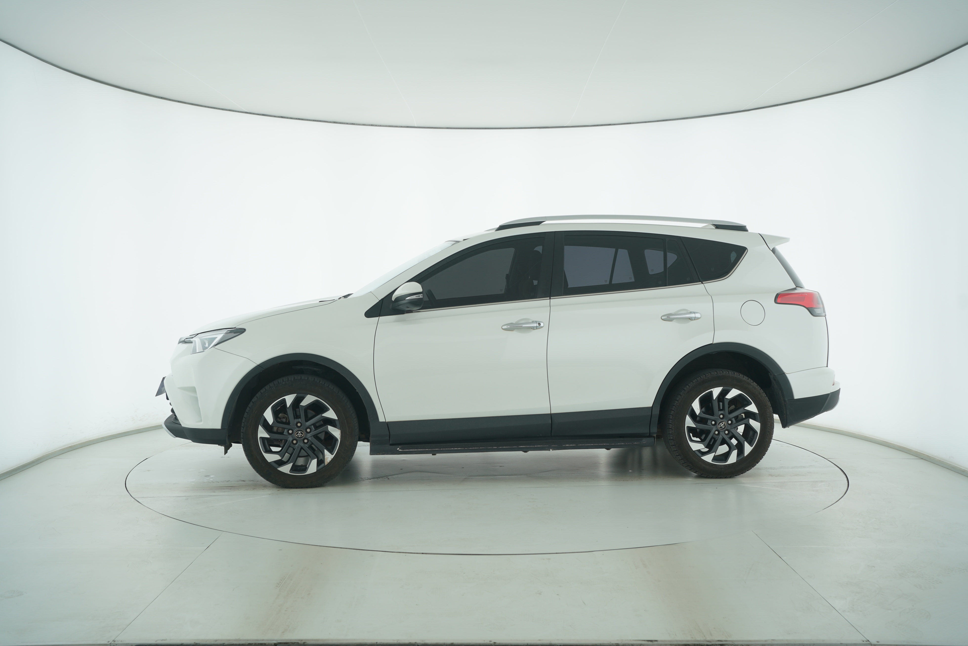 Toyota RAV4 Rongfang 2016 — фото 7