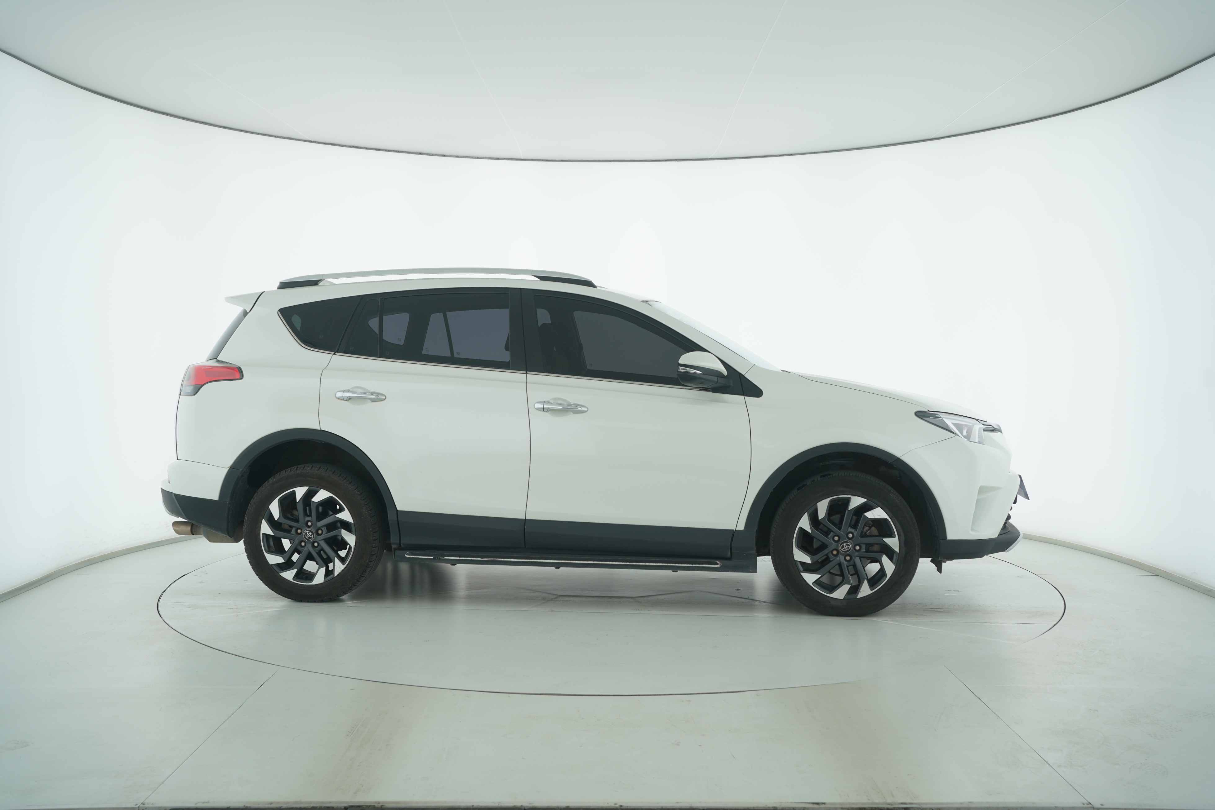 Toyota RAV4 Rongfang 2016 — фото 8