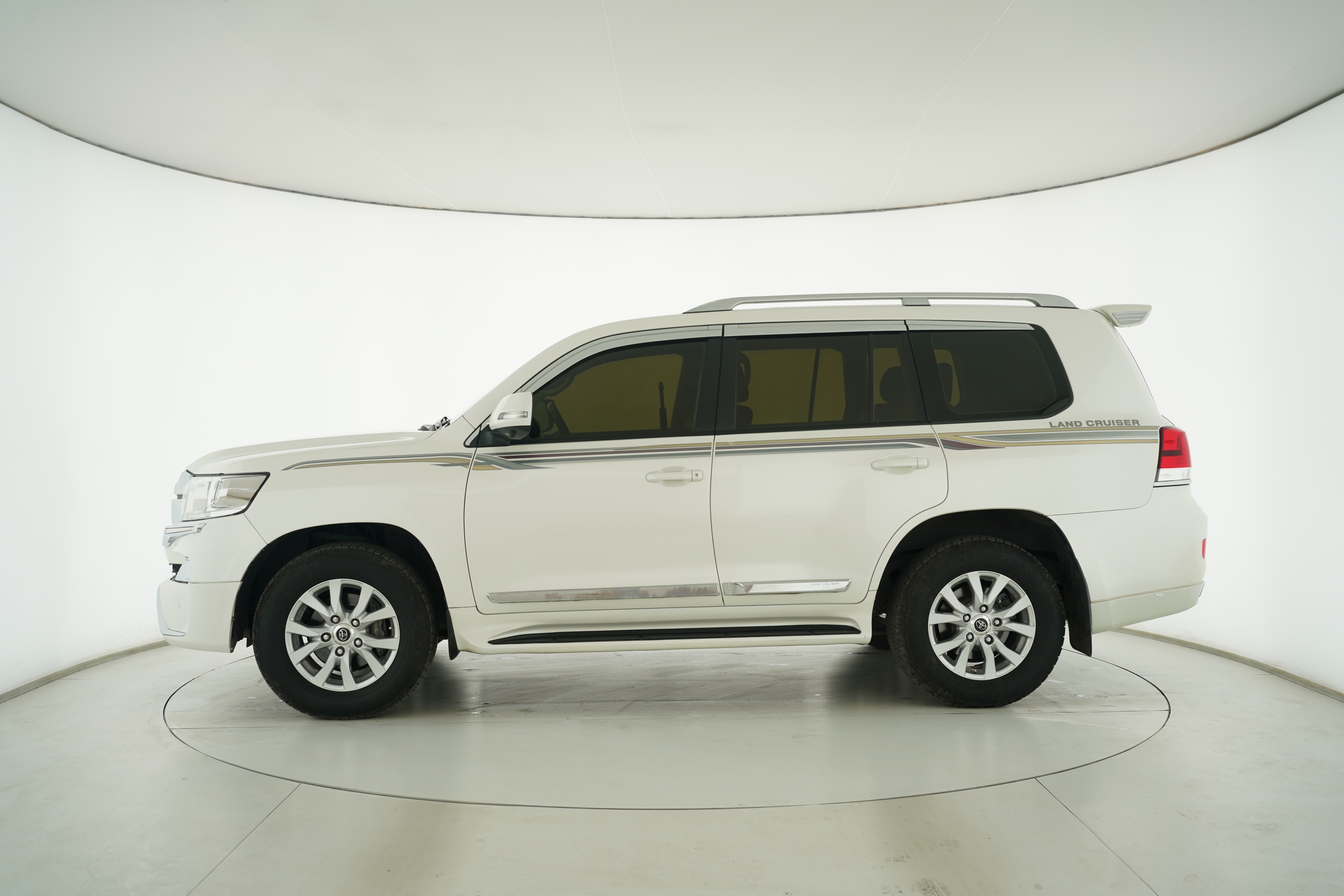 Toyota Land Cruiser (Imported) 2016 — фото 7