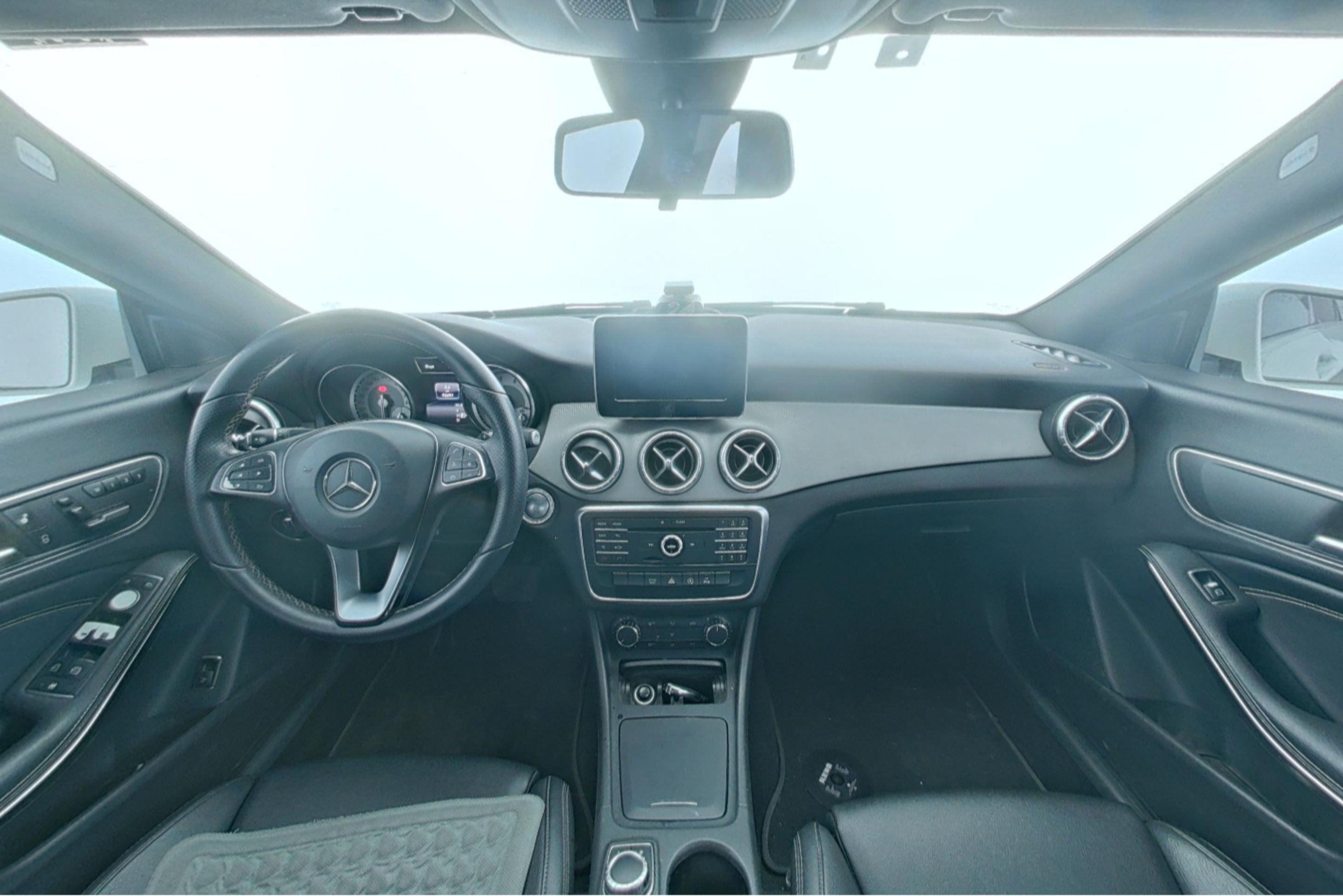 Mercedes Benz B-Class 2015 — фото 9