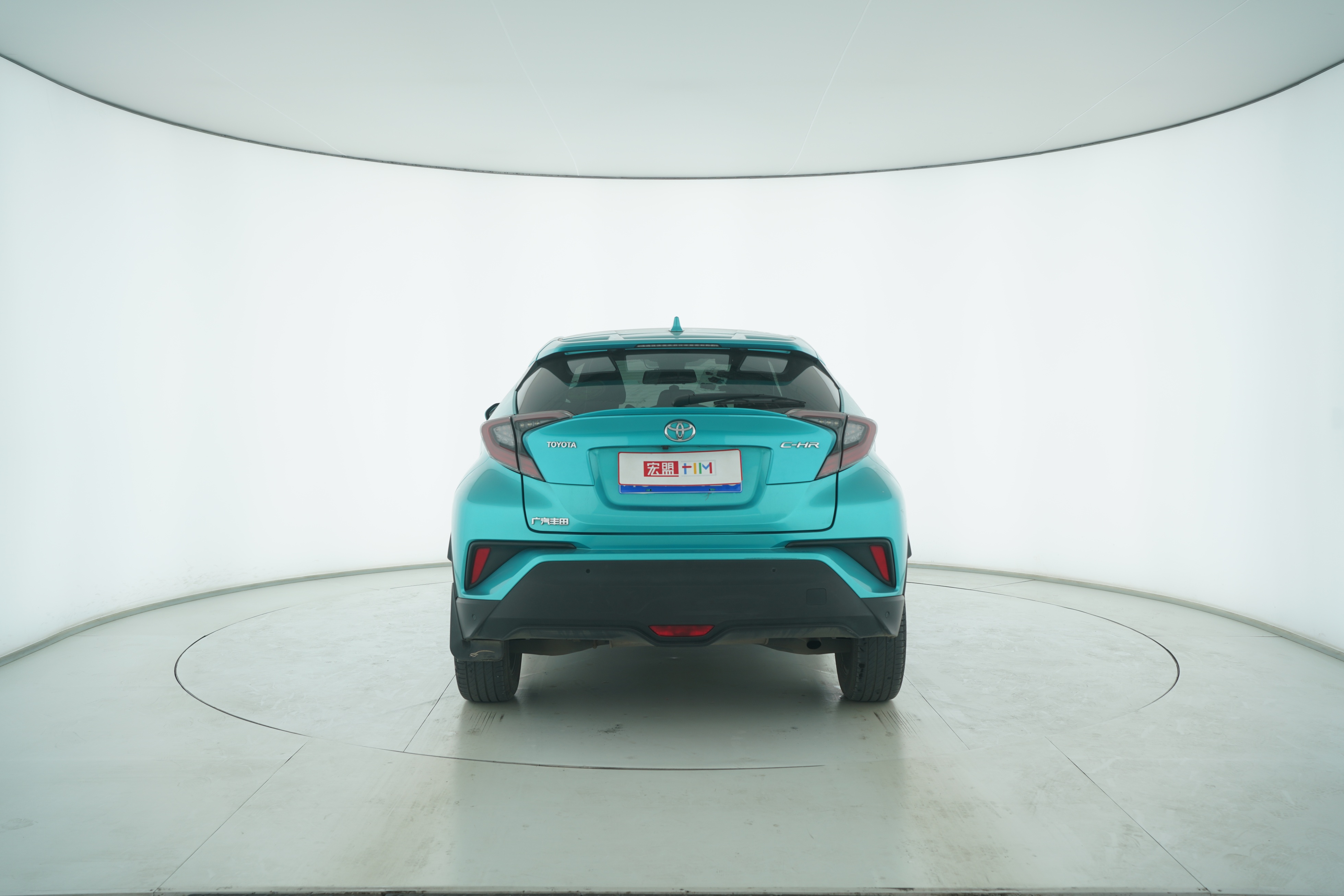 Toyota C-HR 2018 — фото 6