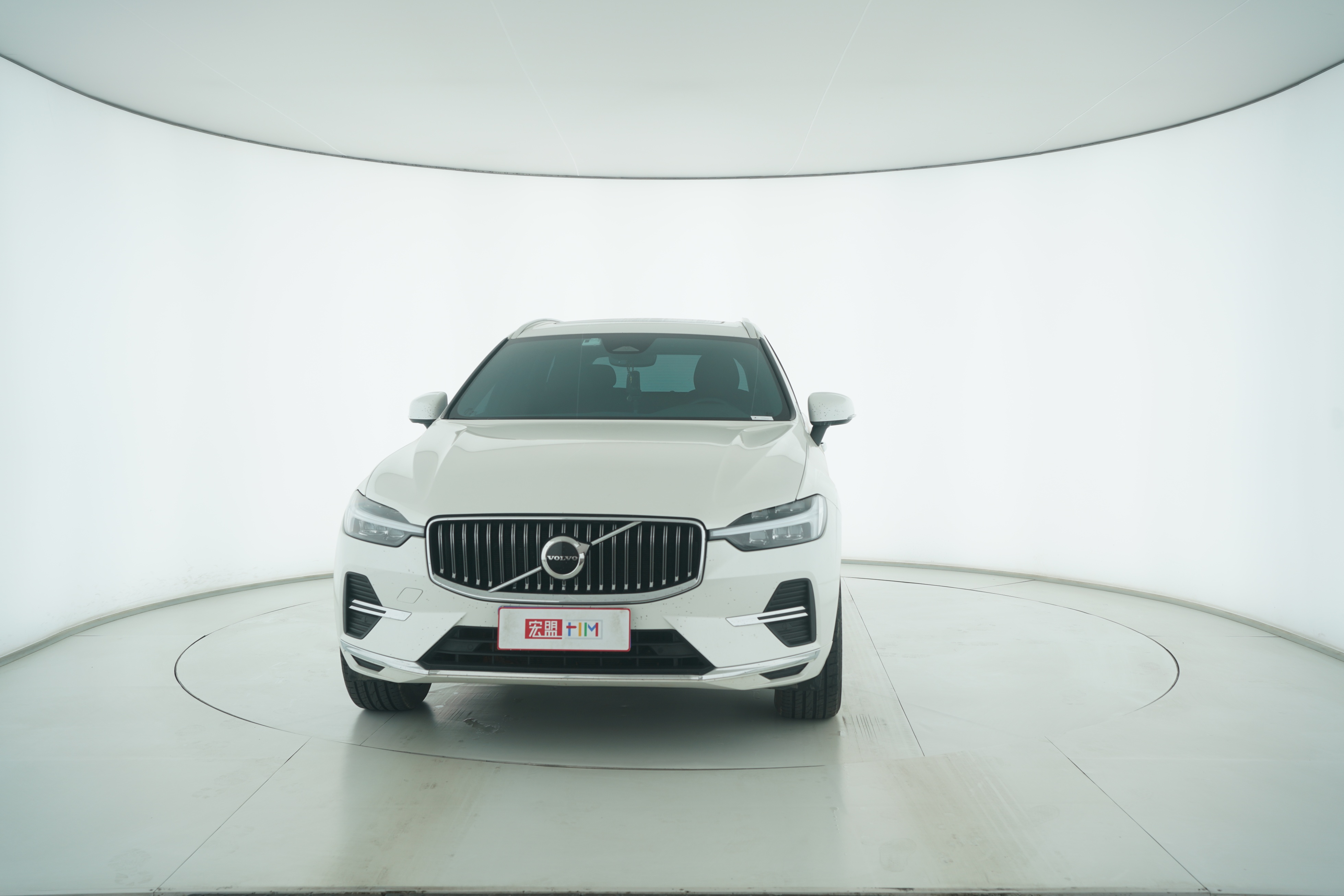 VOLVO XC60 2022 — фото 5