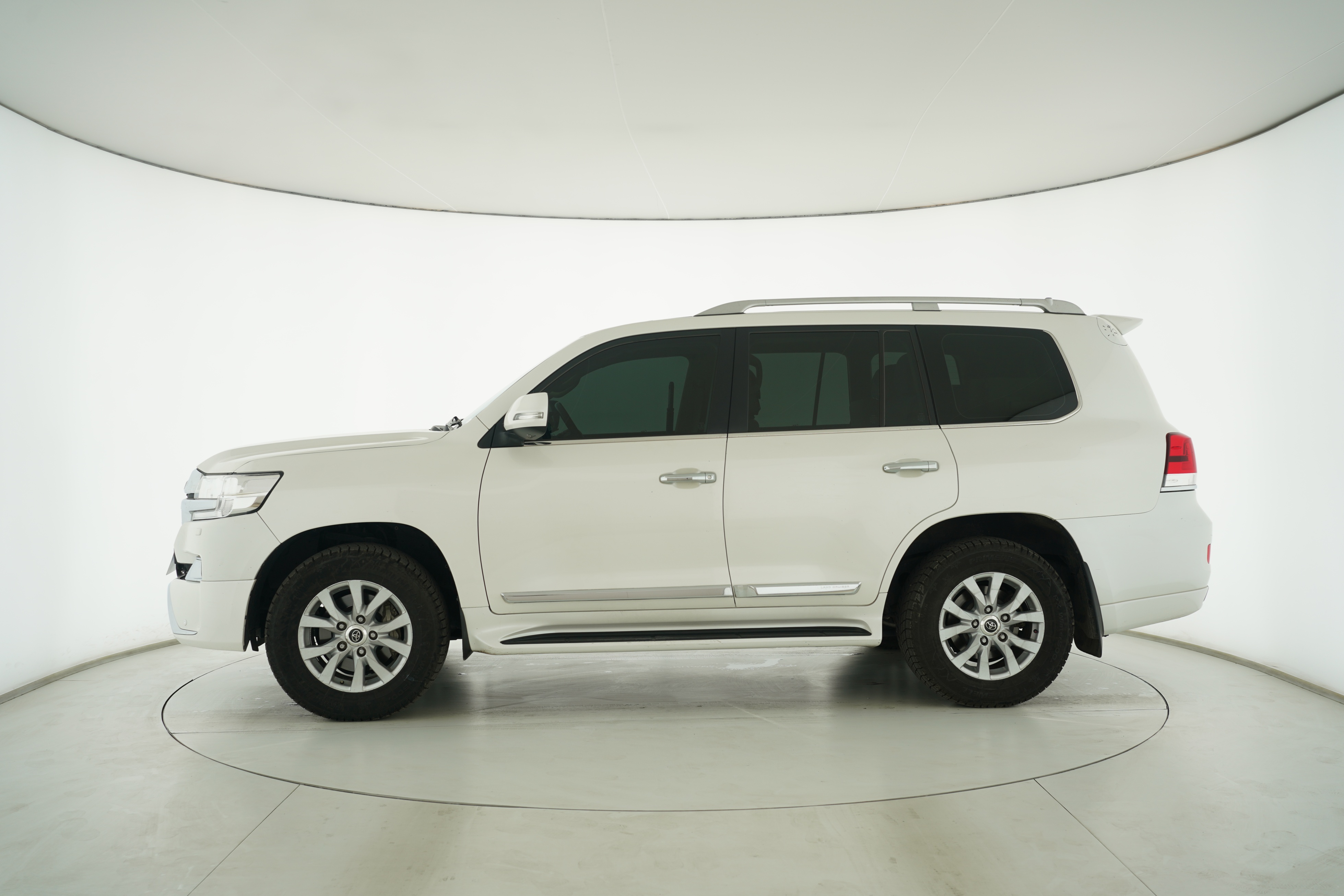 Toyota Land Cruiser (Imported) 2016 — фото 7