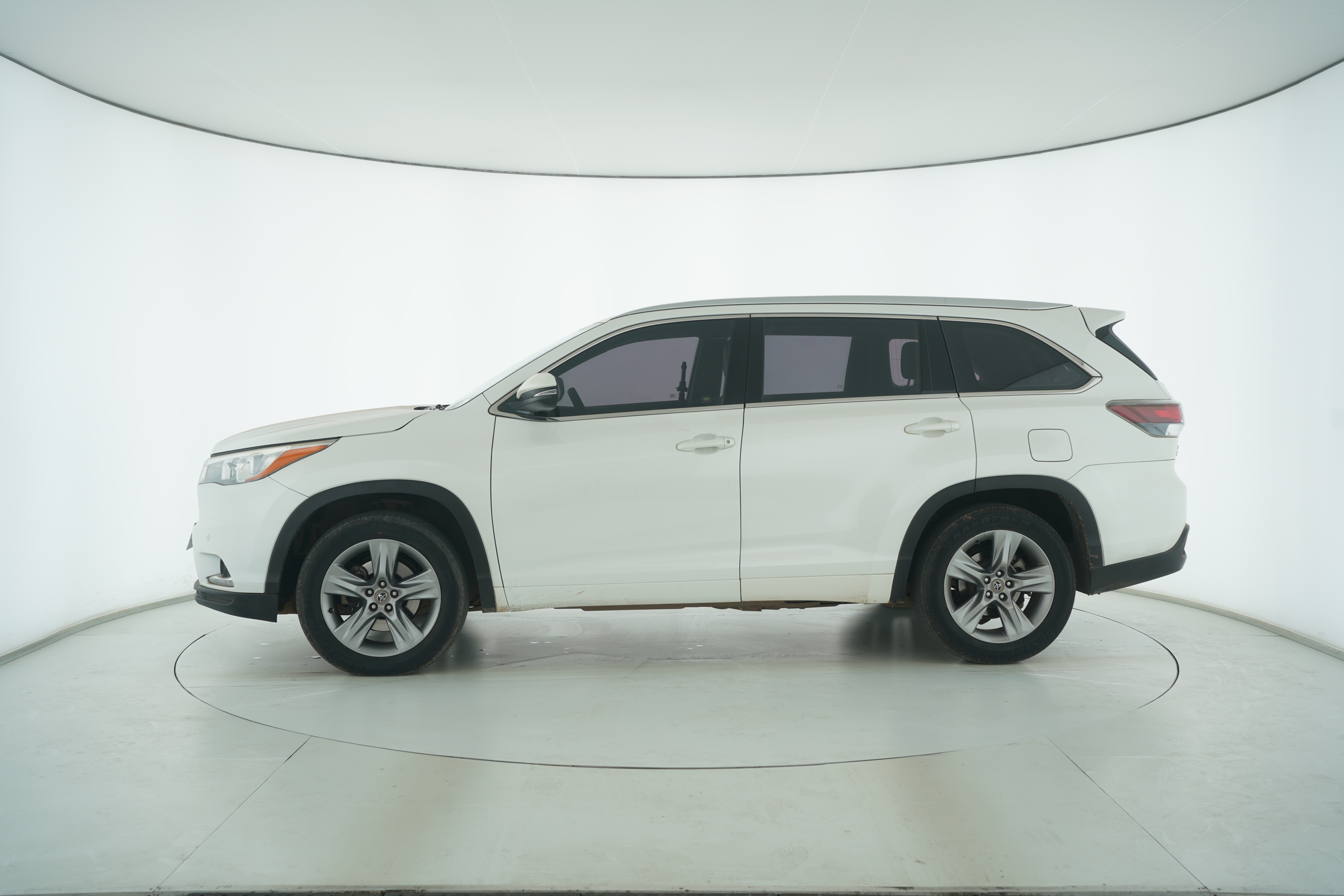 Toyota Highlander 2015 — фото 7