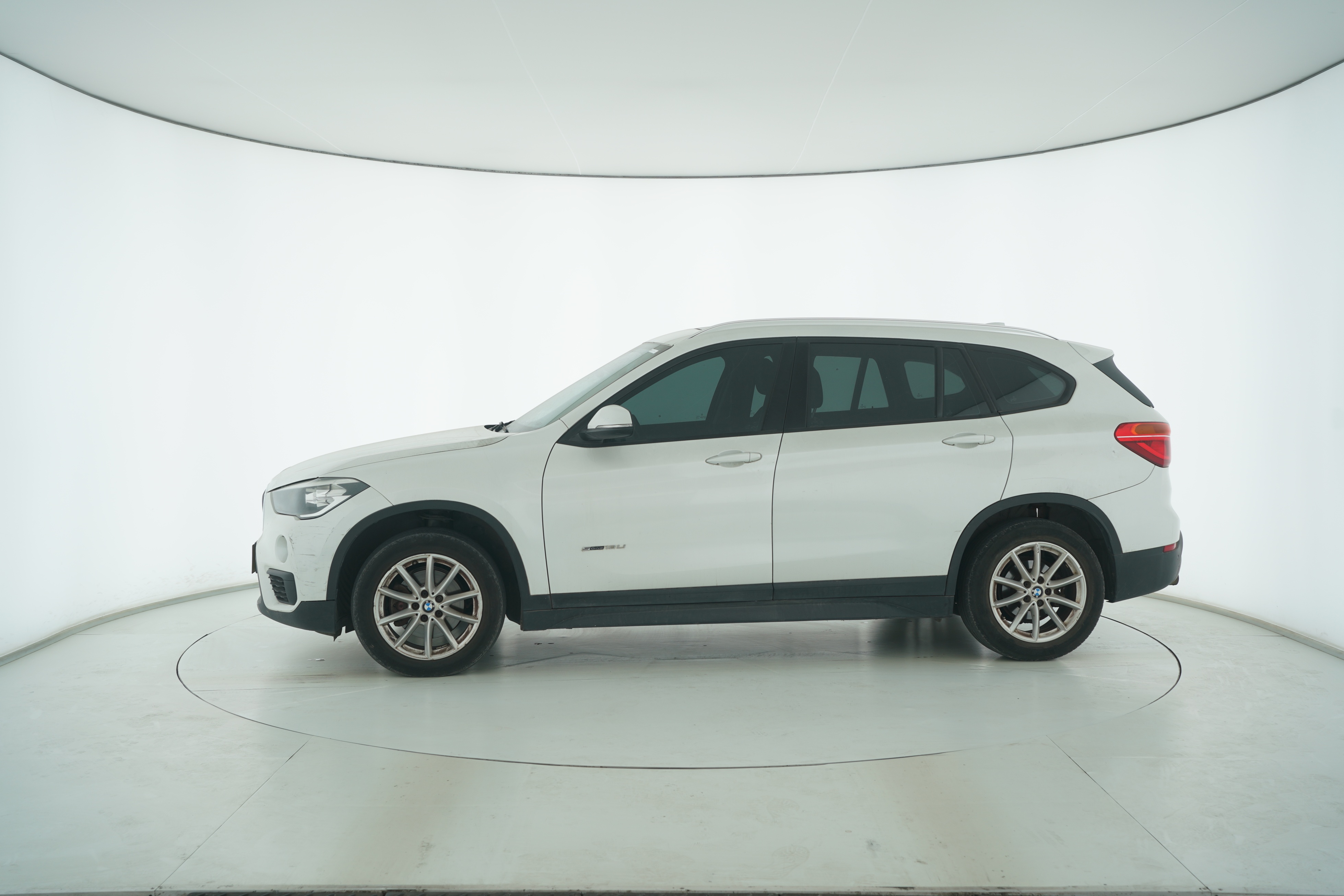 BMW X1 2016 — фото 7