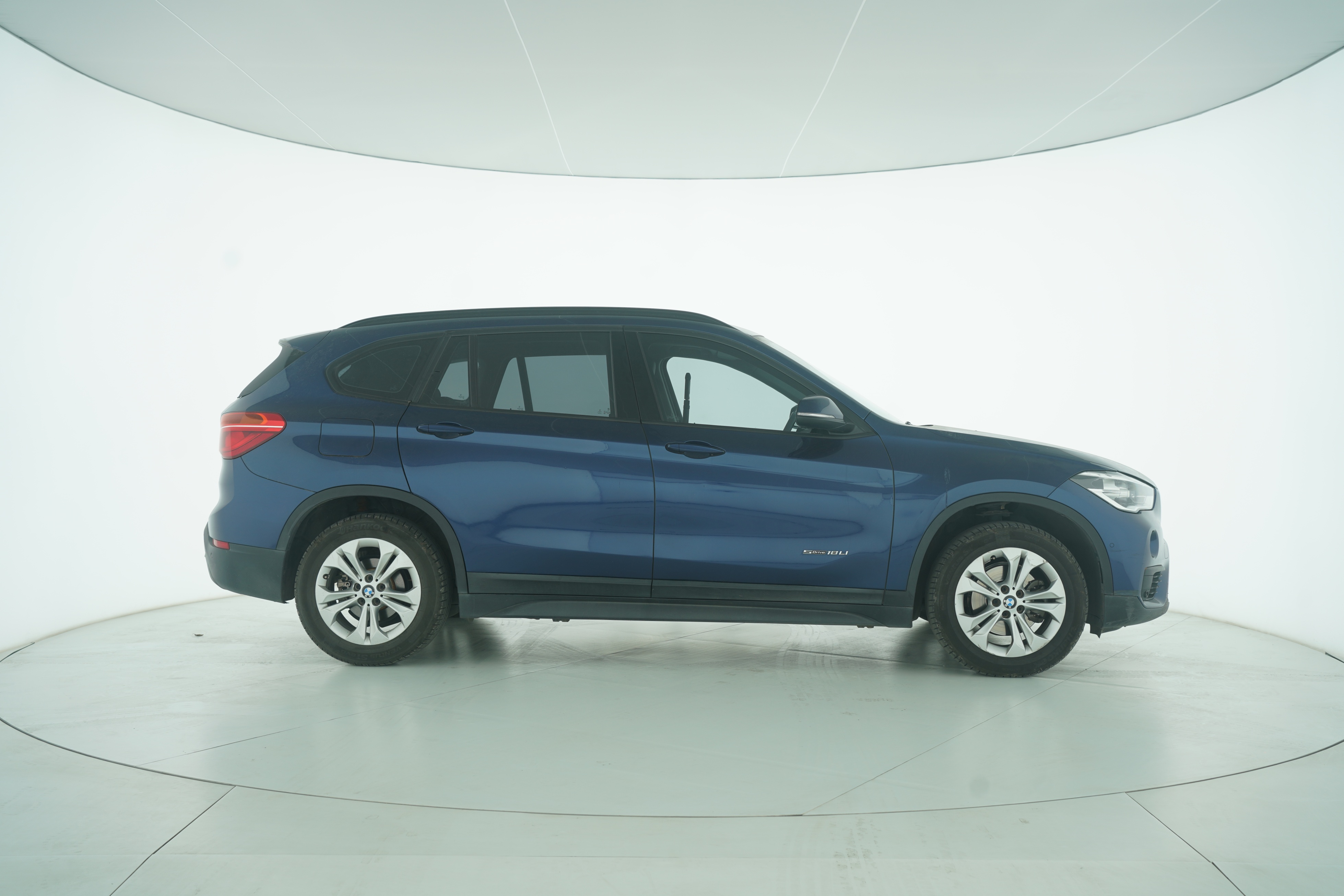 BMW X1 2016 — фото 8