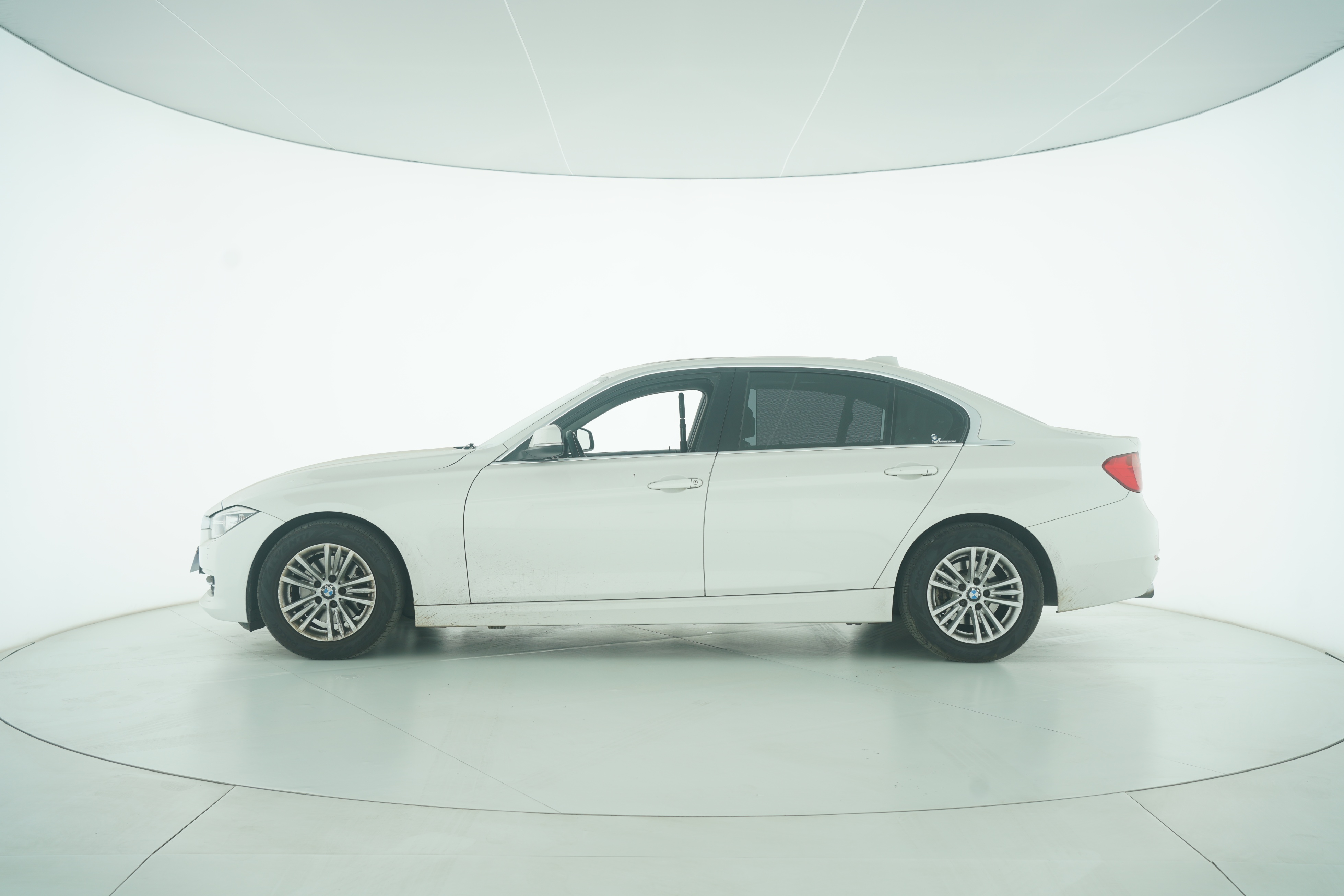 BMW 3 Series 2015 — фото 7