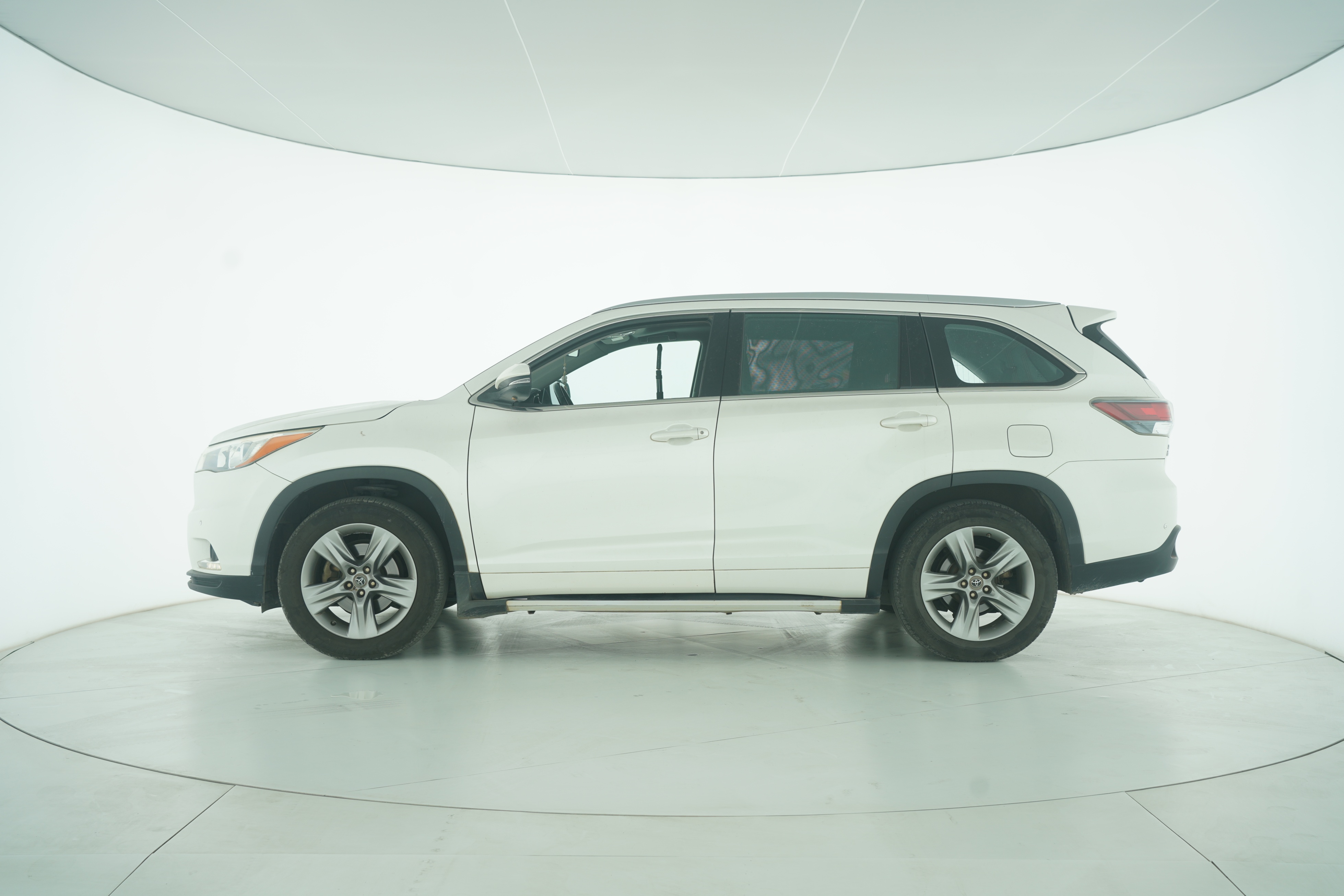 Toyota Highlander 2015 — фото 7