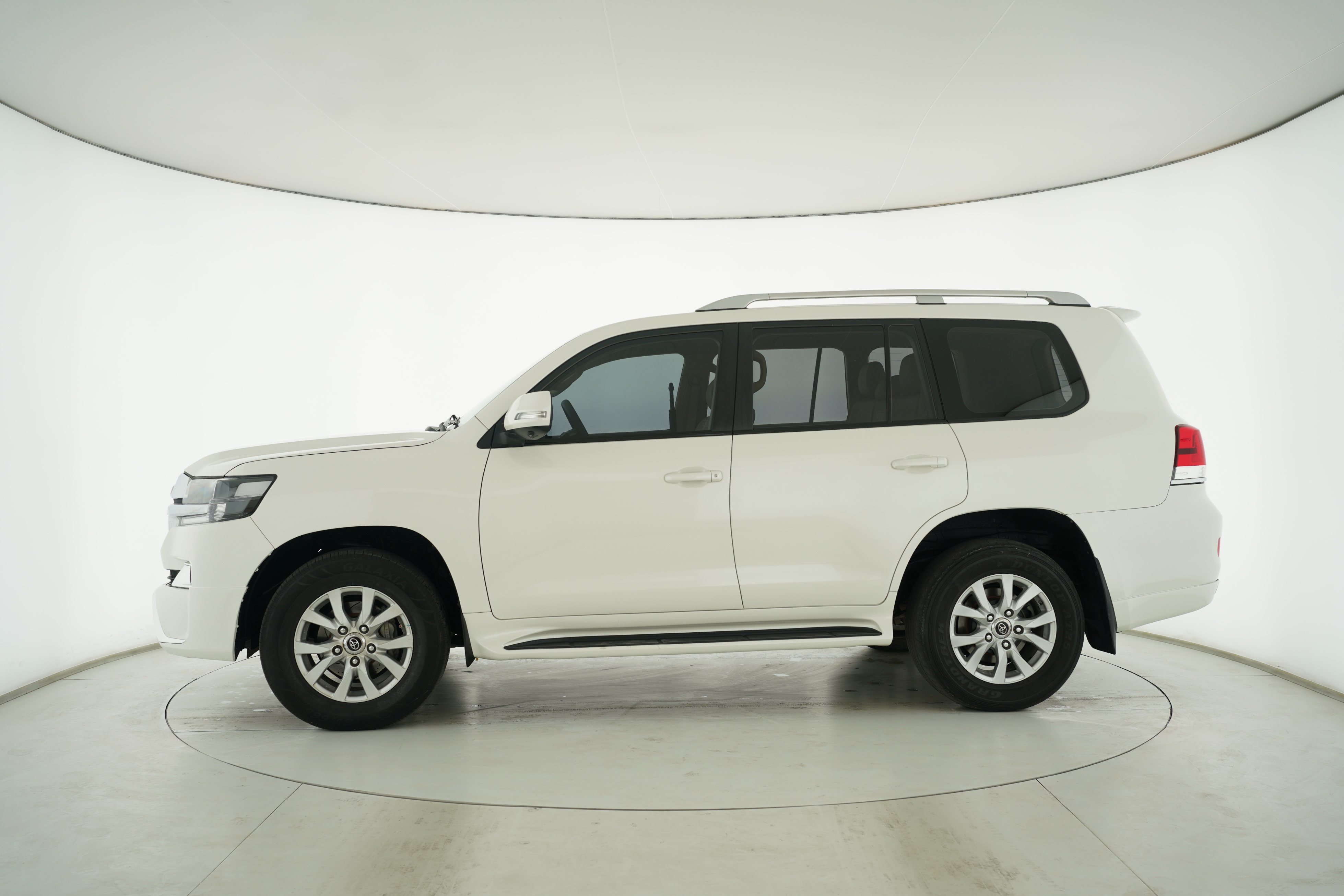 Toyota Land Cruiser (Imported) 2016 — фото 7