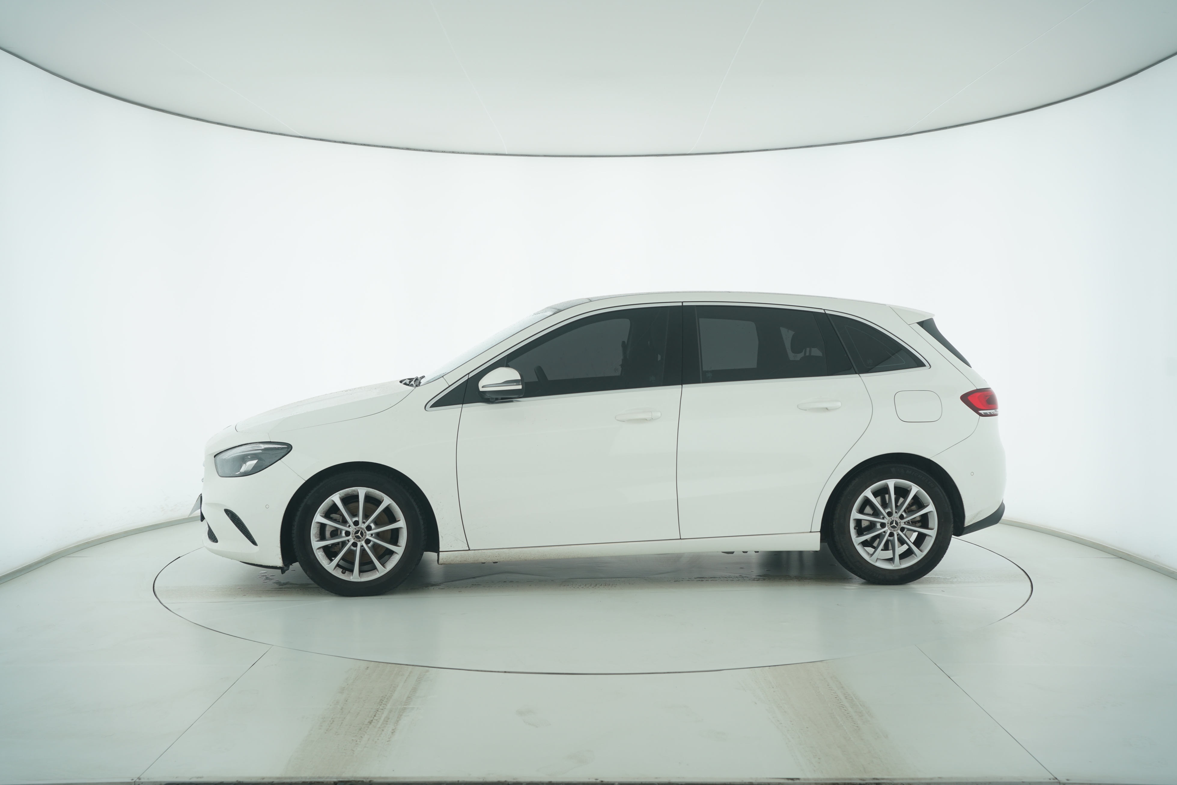 Mercedes Benz B-Class 2020 — фото 7
