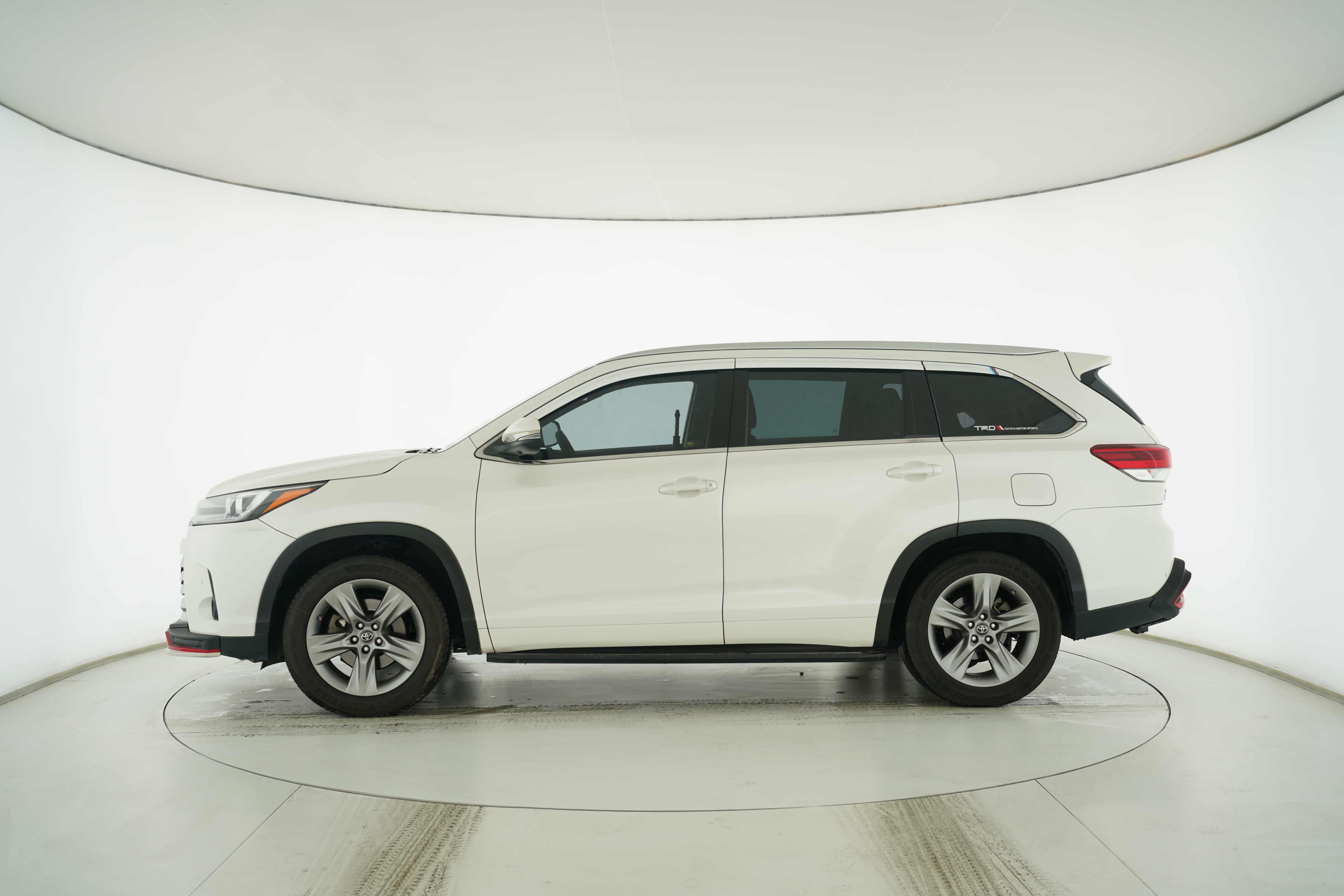 Toyota Highlander 2018 — фото 7