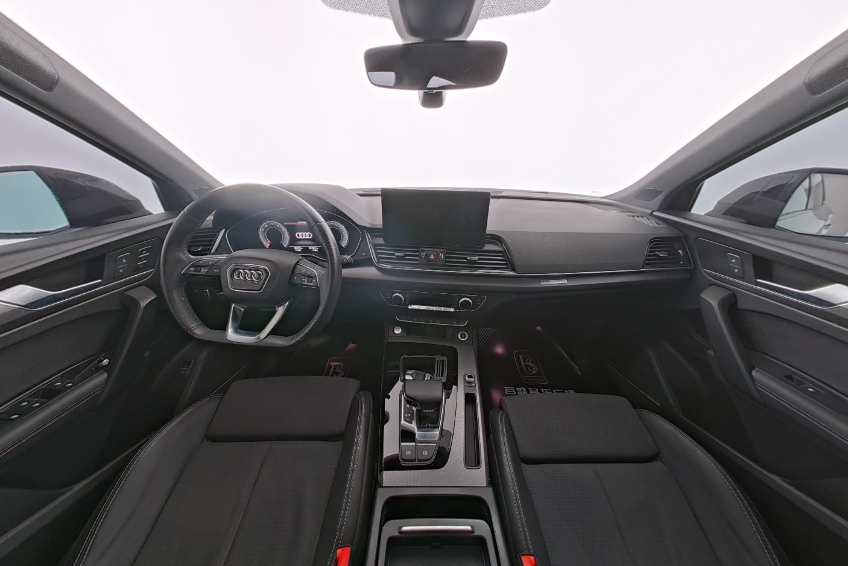 Audi Q5L Sportback 2021 — фото 9