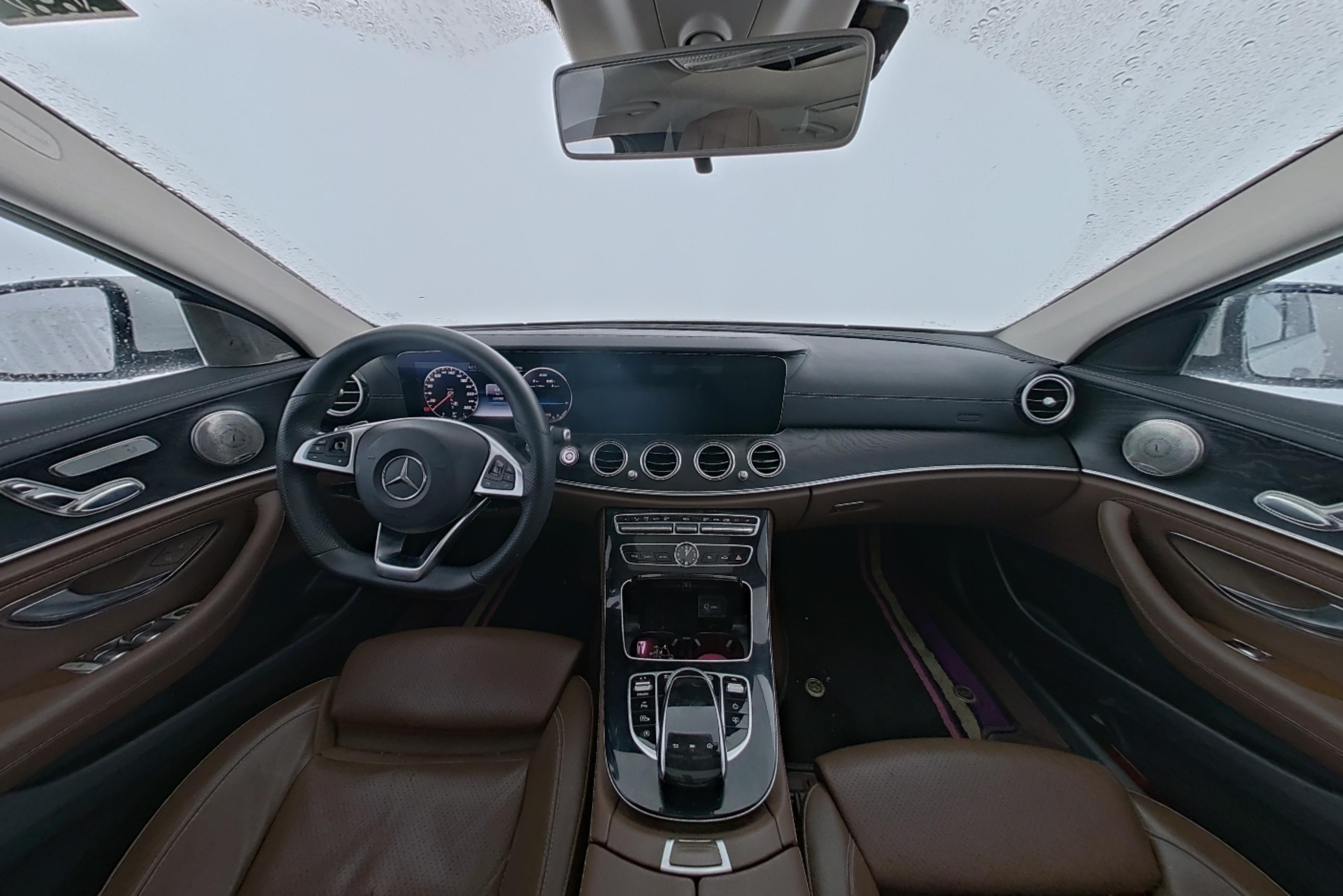 Mercedes Benz E-Class 2016 — фото 9