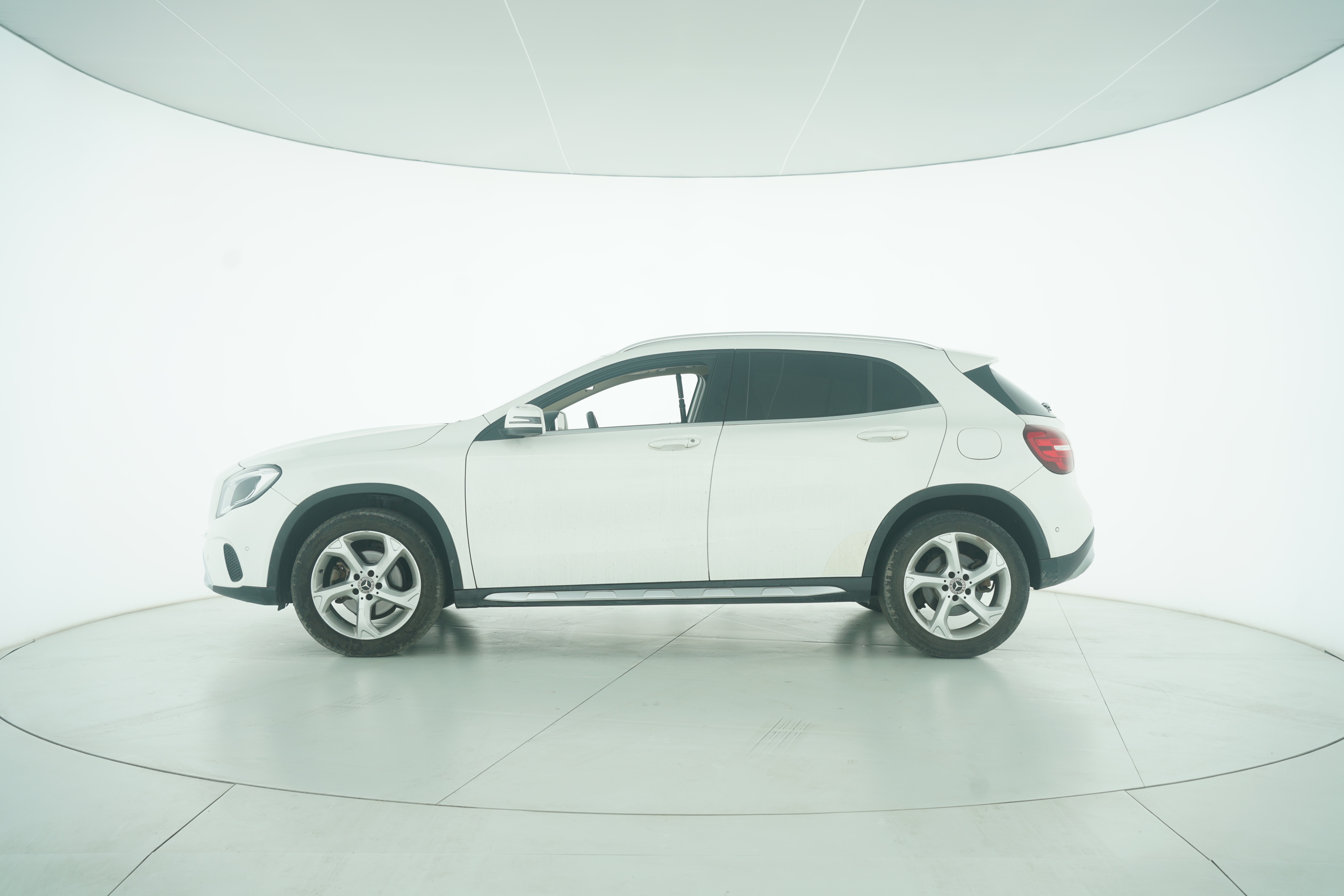 Mercedes Benz GLA 2017 — фото 7