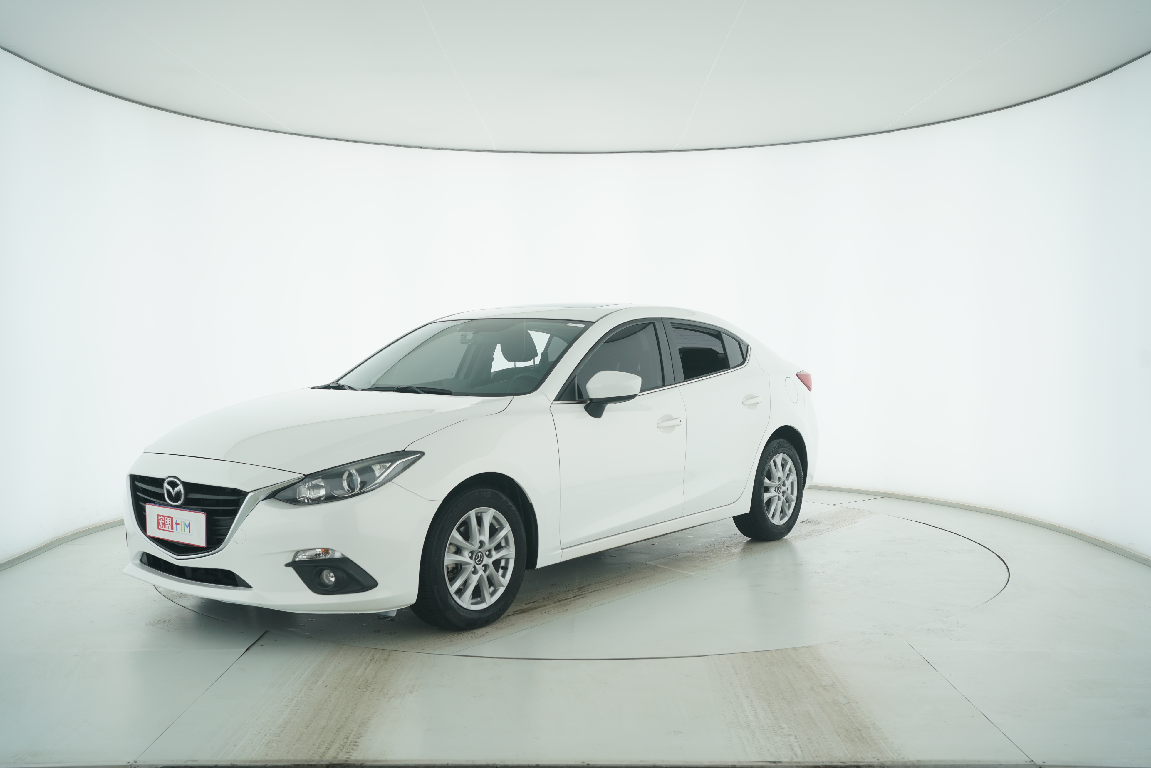Mazda 3 Axela 2016 — фото 1
