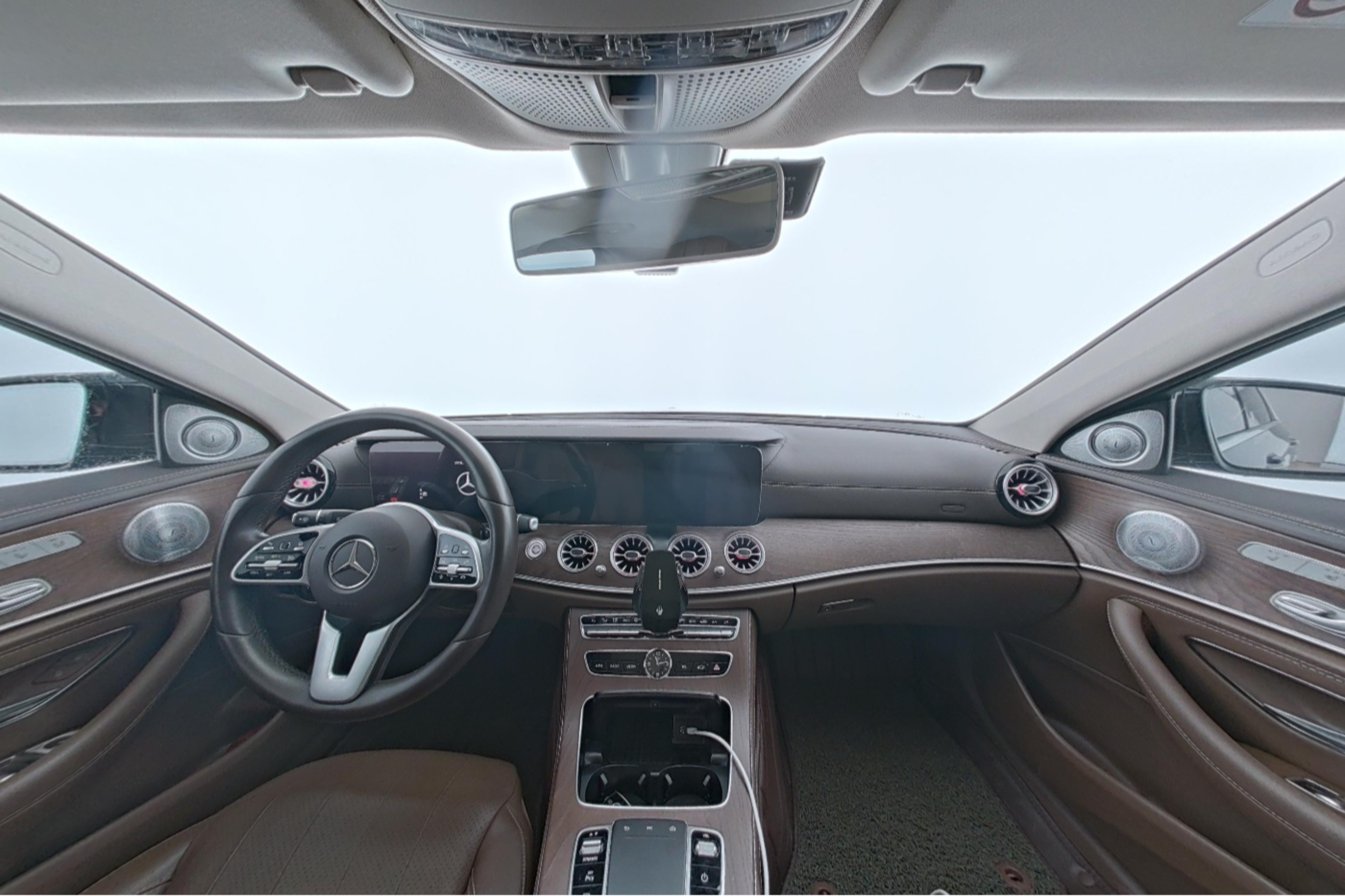 Mercedes Benz E-Class 2020 — фото 9