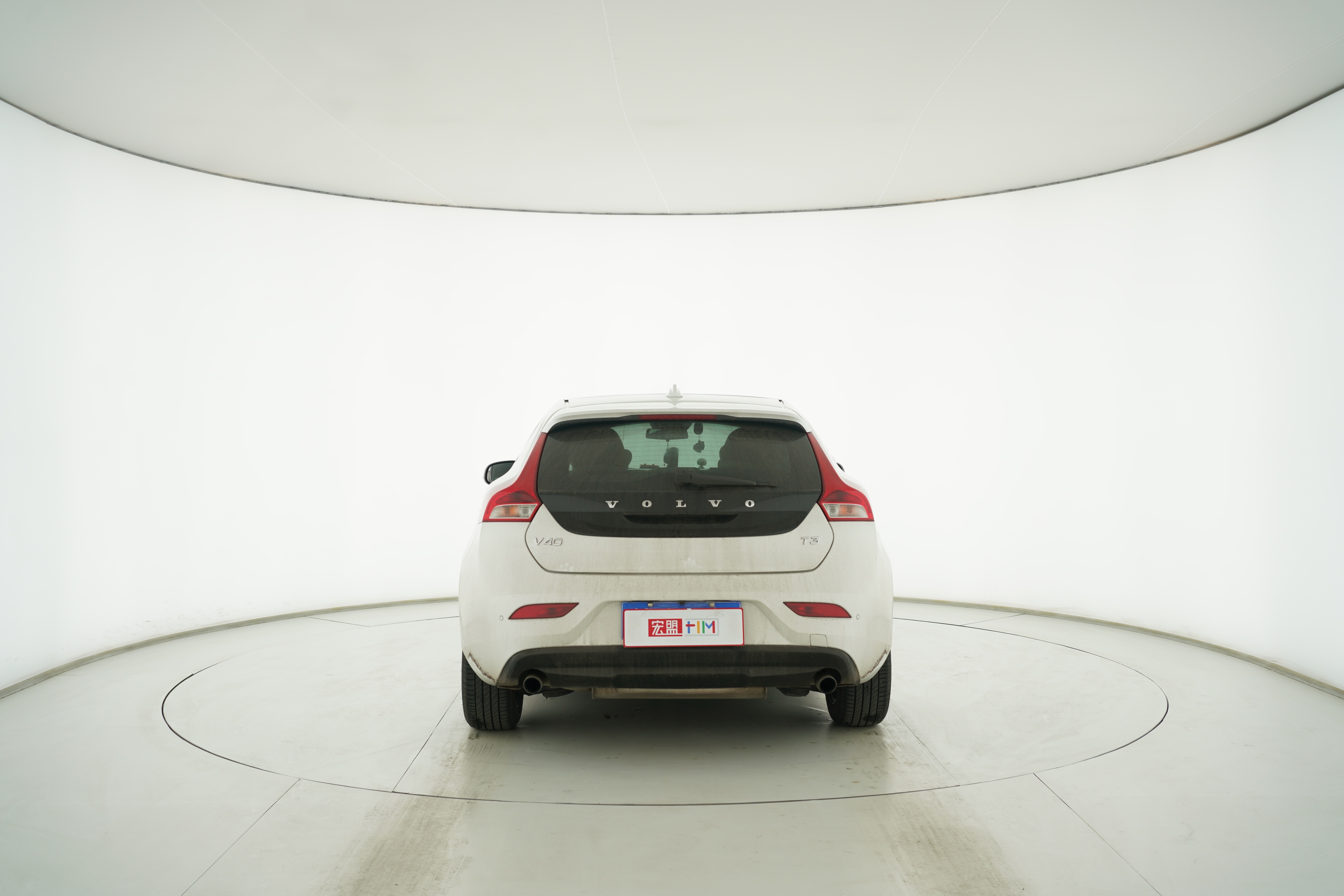 VOLVO V40 2018 — фото 6