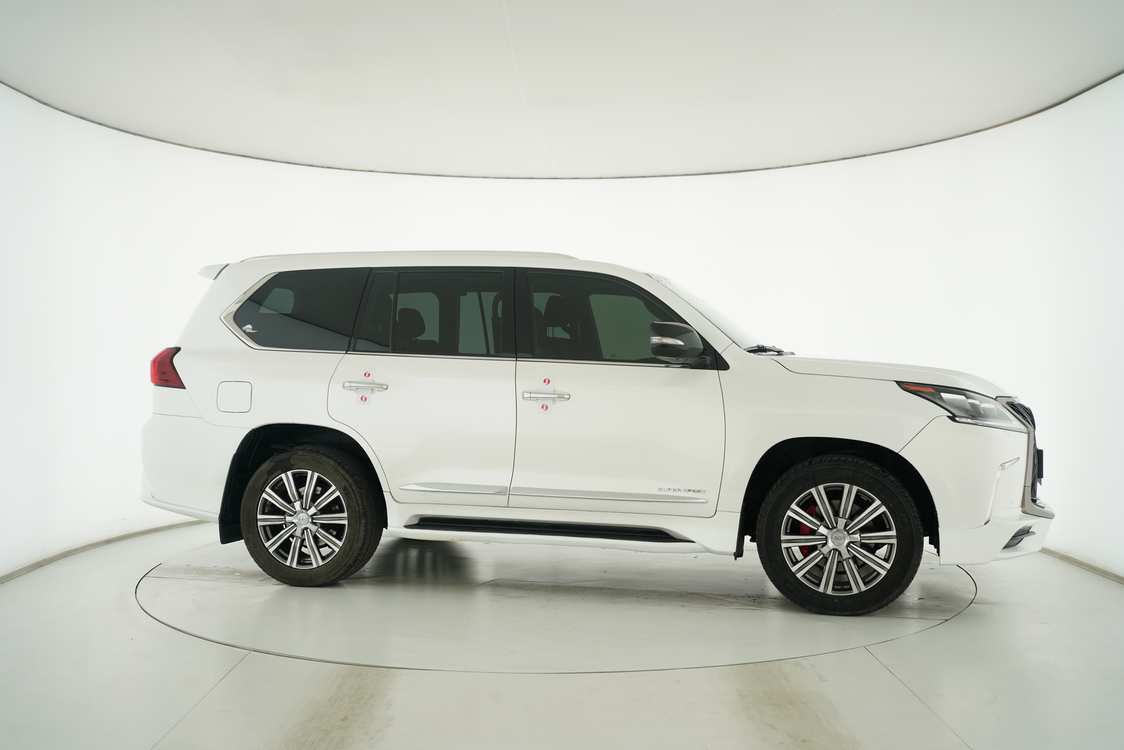 Lexus LX 2015 — фото 8