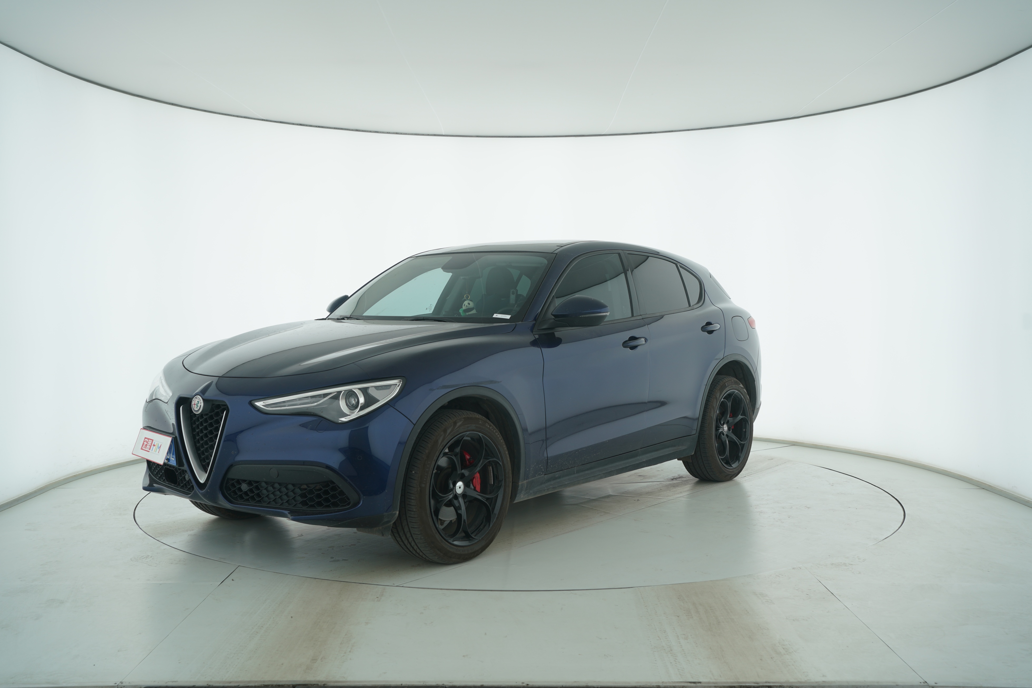 Alfa Romeo Stelvio Stanvio 2023 — фото 1