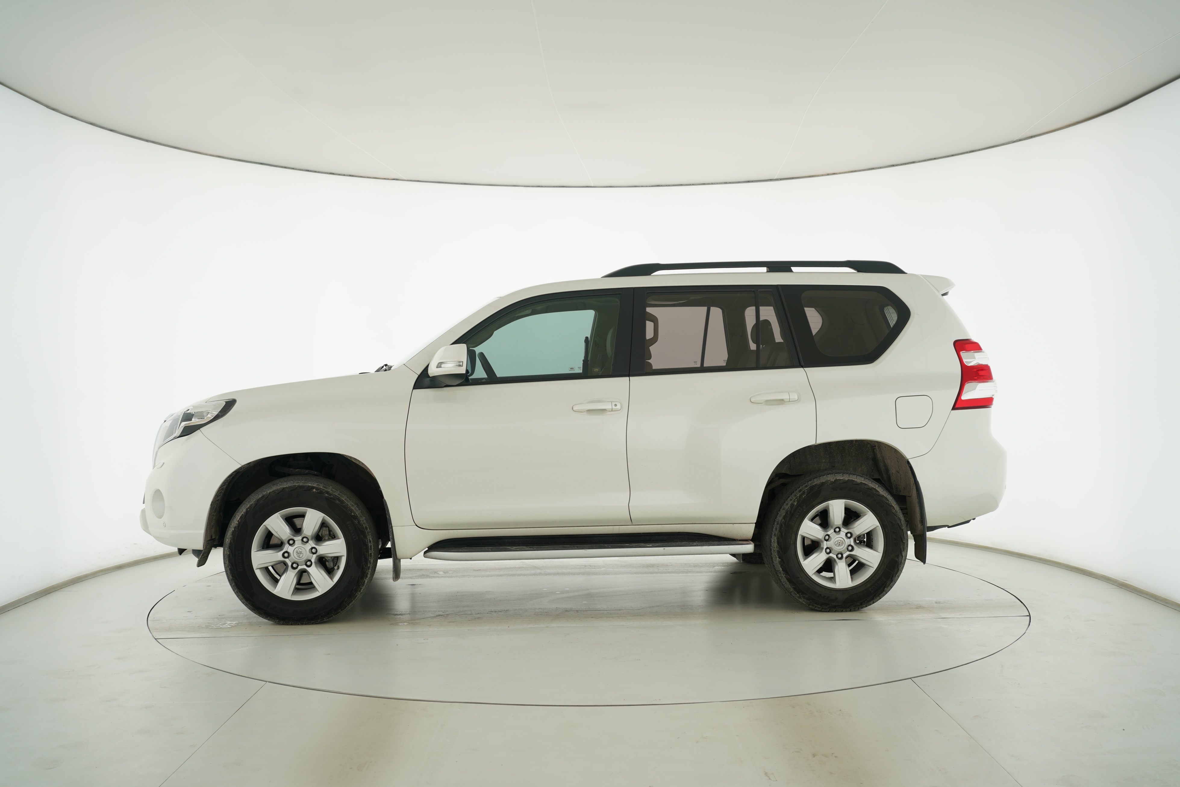 Toyota Prado 2016 — фото 7