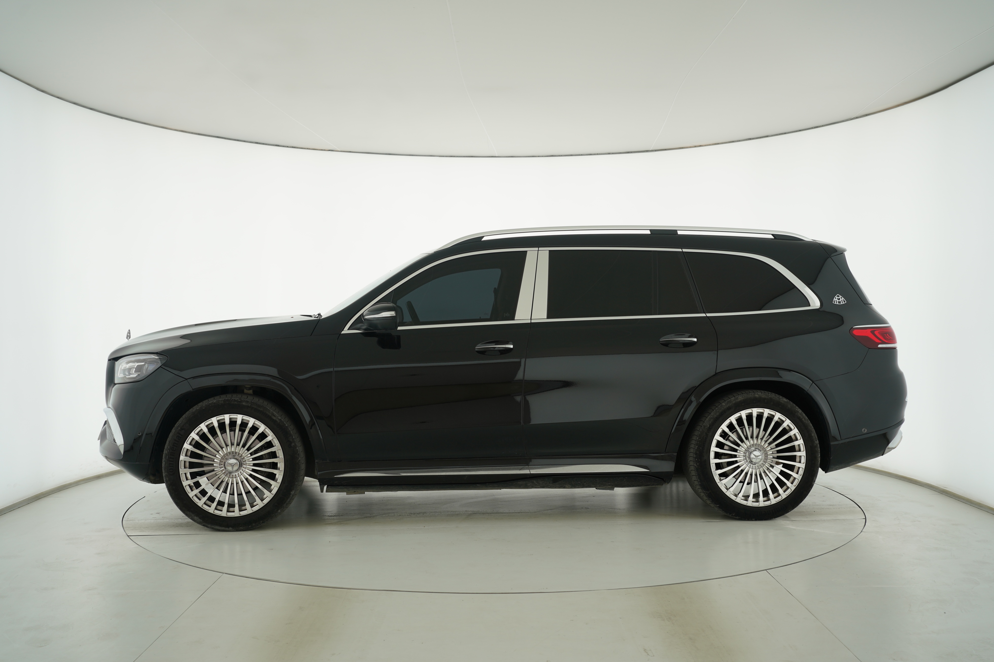 Mercedes Benz GLS 2023 — фото 7