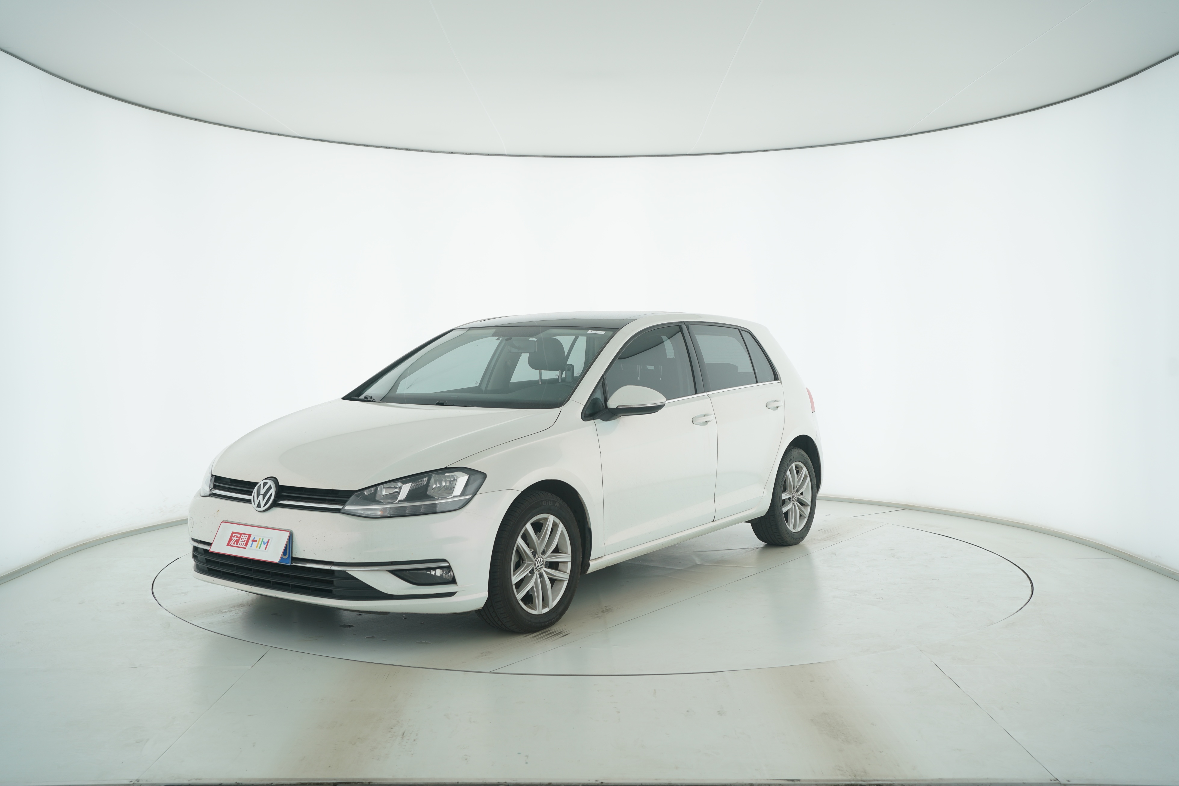 Volkswagen Golf 2018 — фото 1