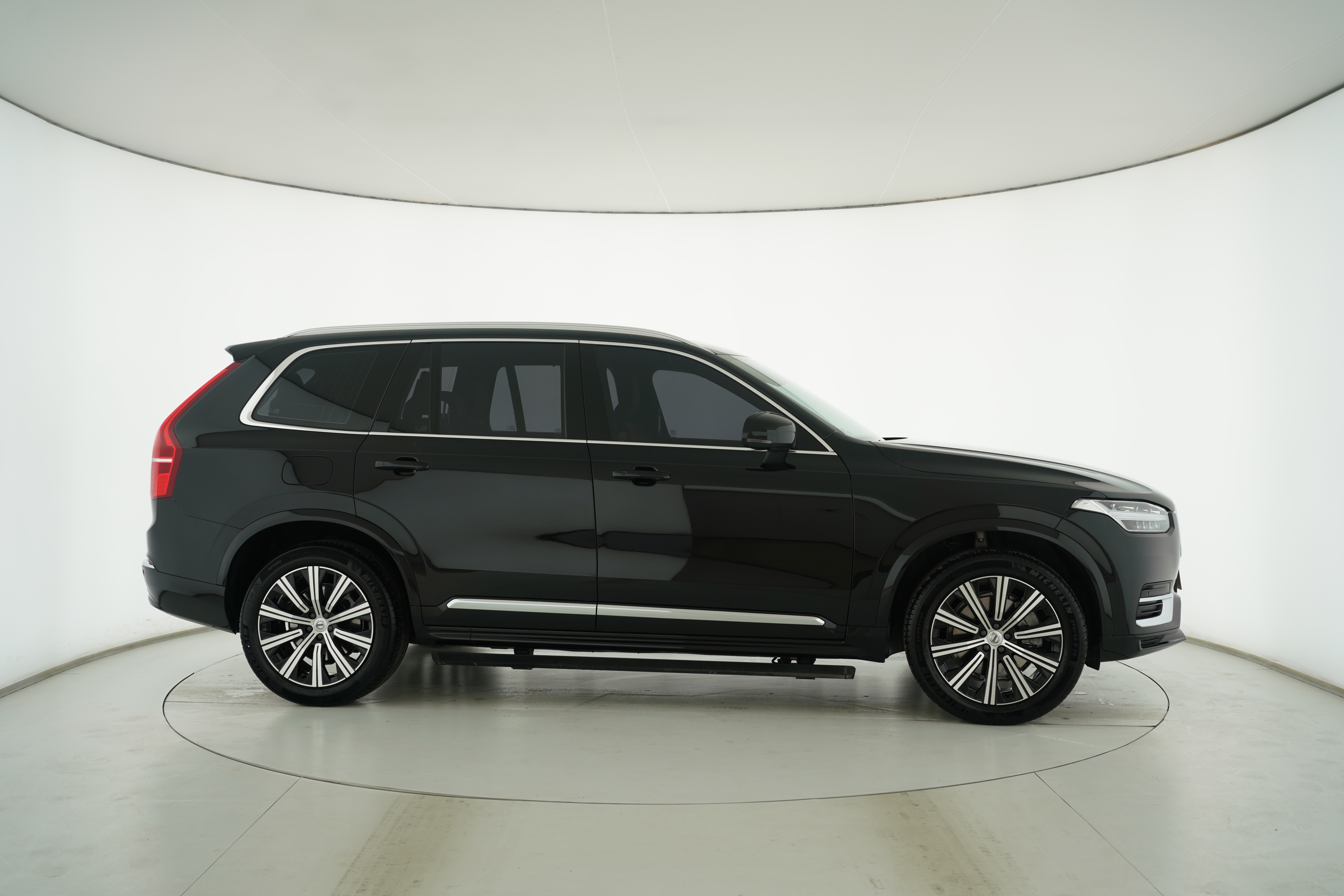 VOLVO XC90 2023 — фото 8