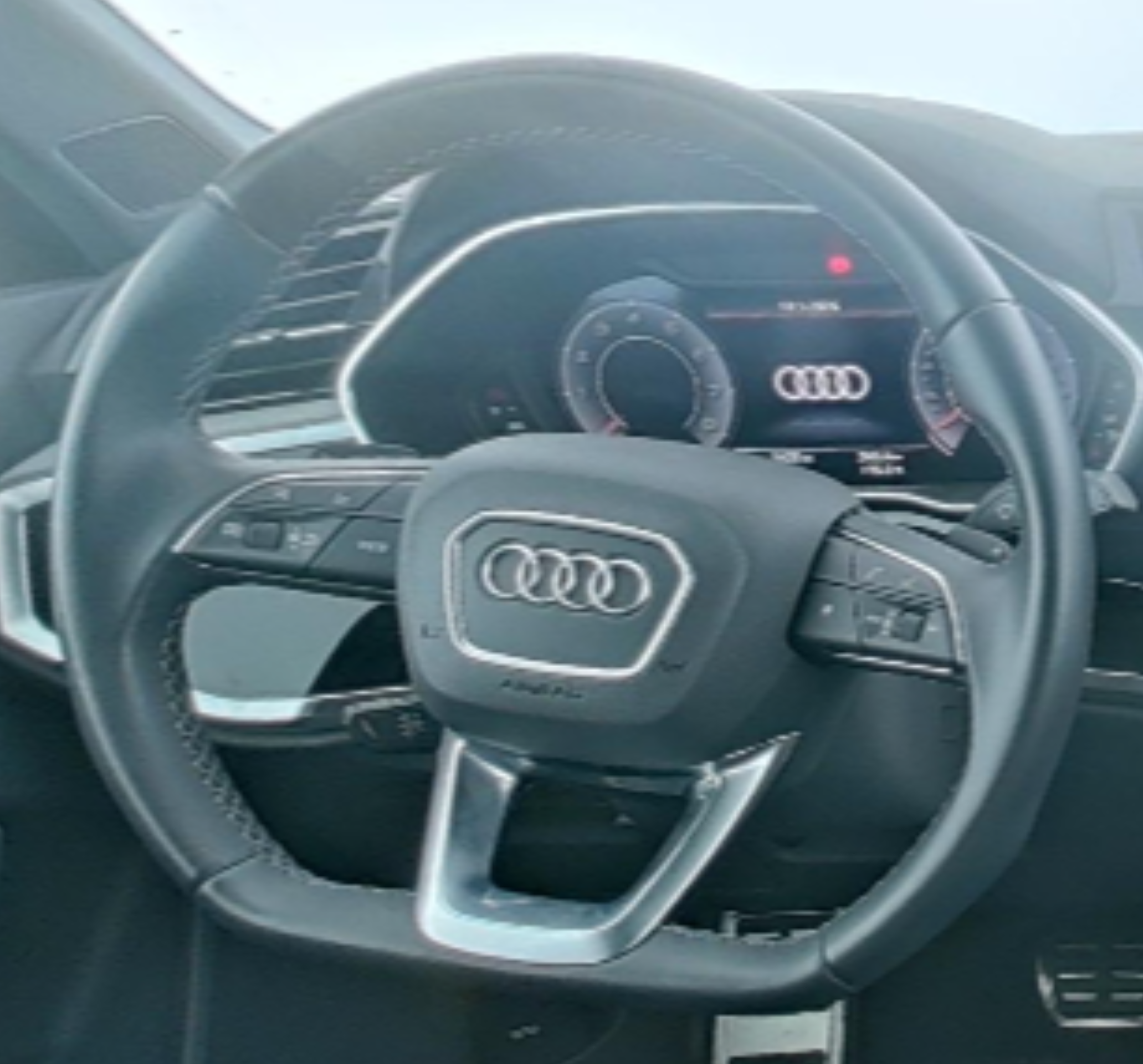 Audi Q3 2024 — фото 10