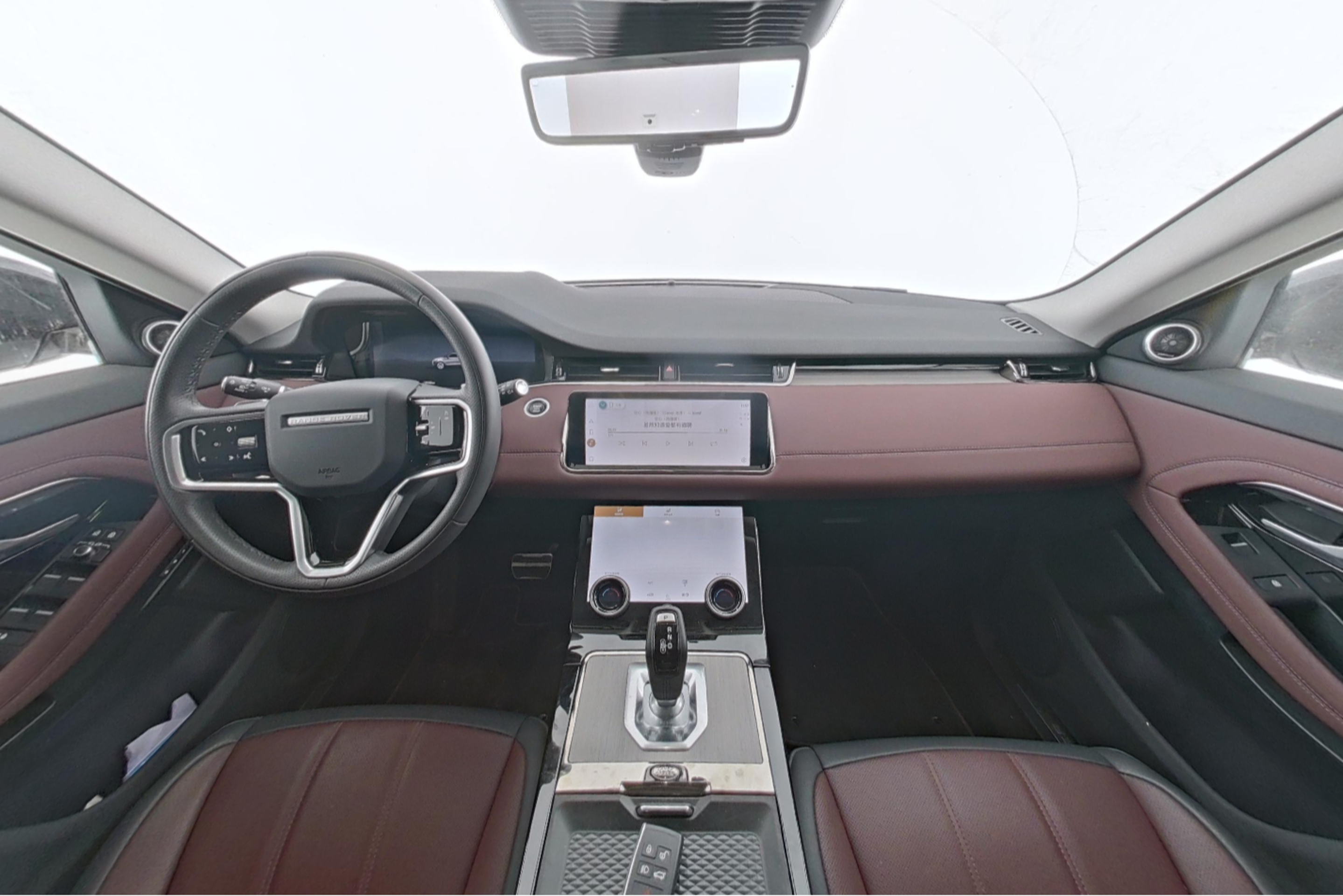 Land Rover Range Rover Aurora 2021 — фото 9