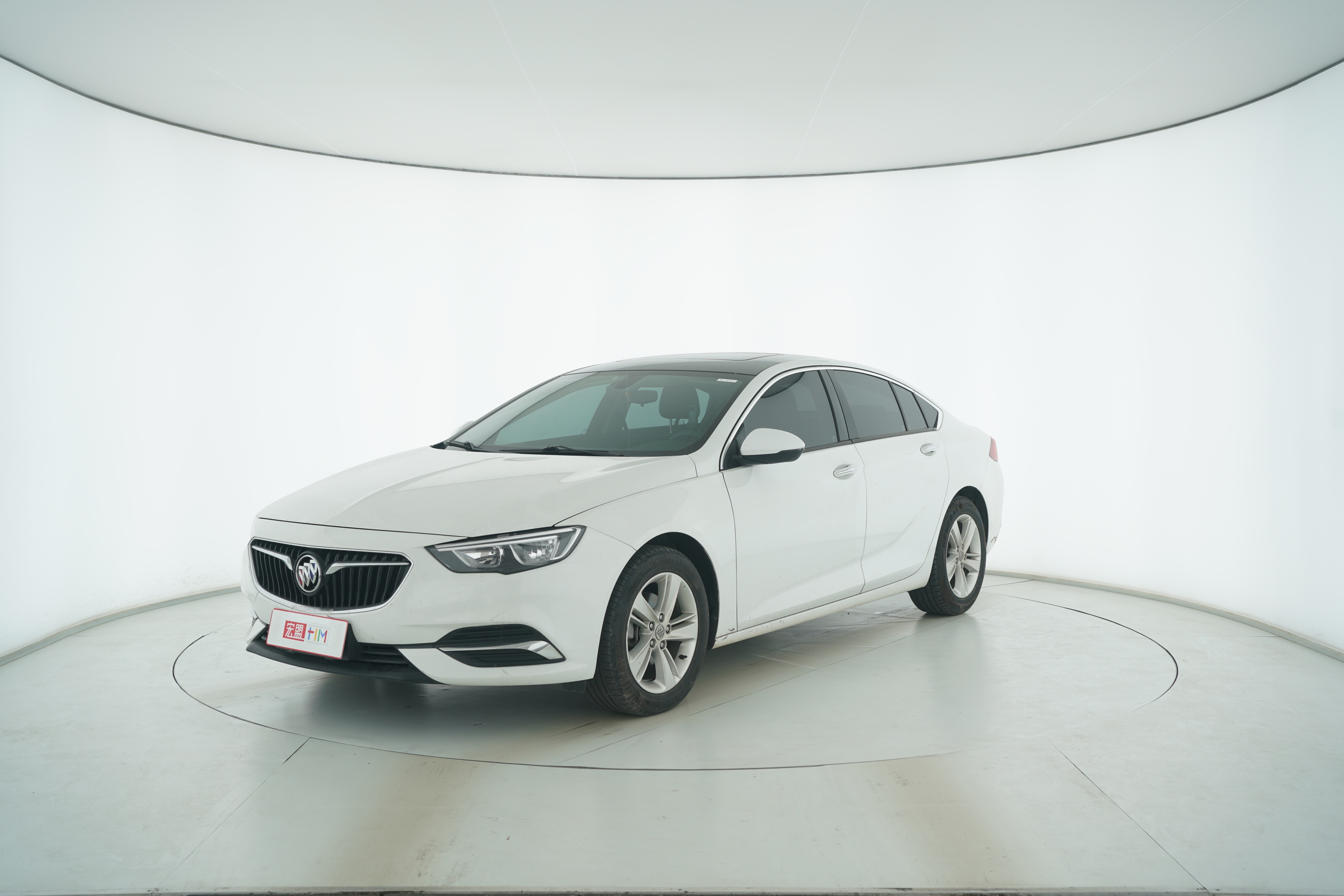 Buick Regal 2019 — фото 1