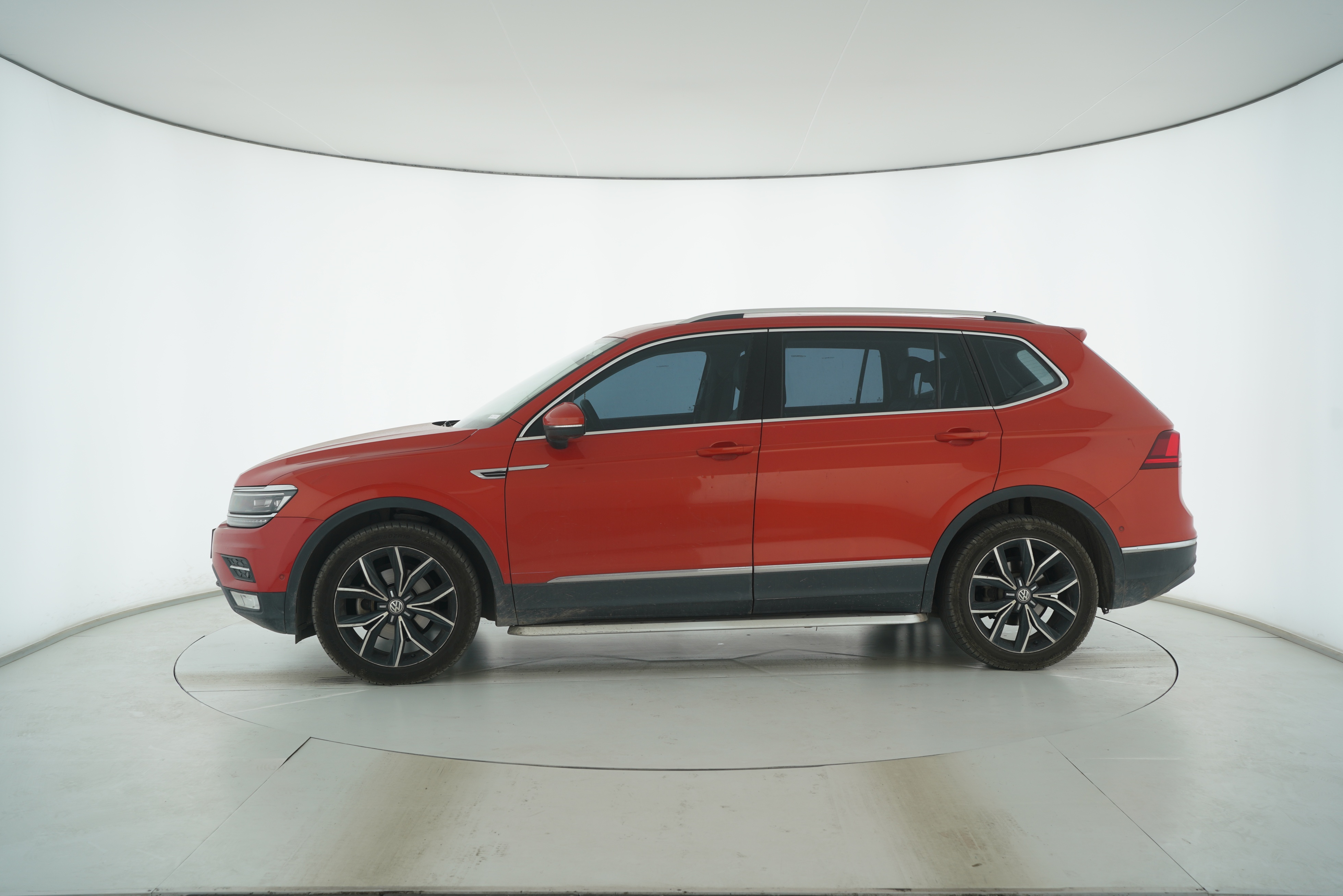 Volkswagen Tiguan L 2018 — фото 7