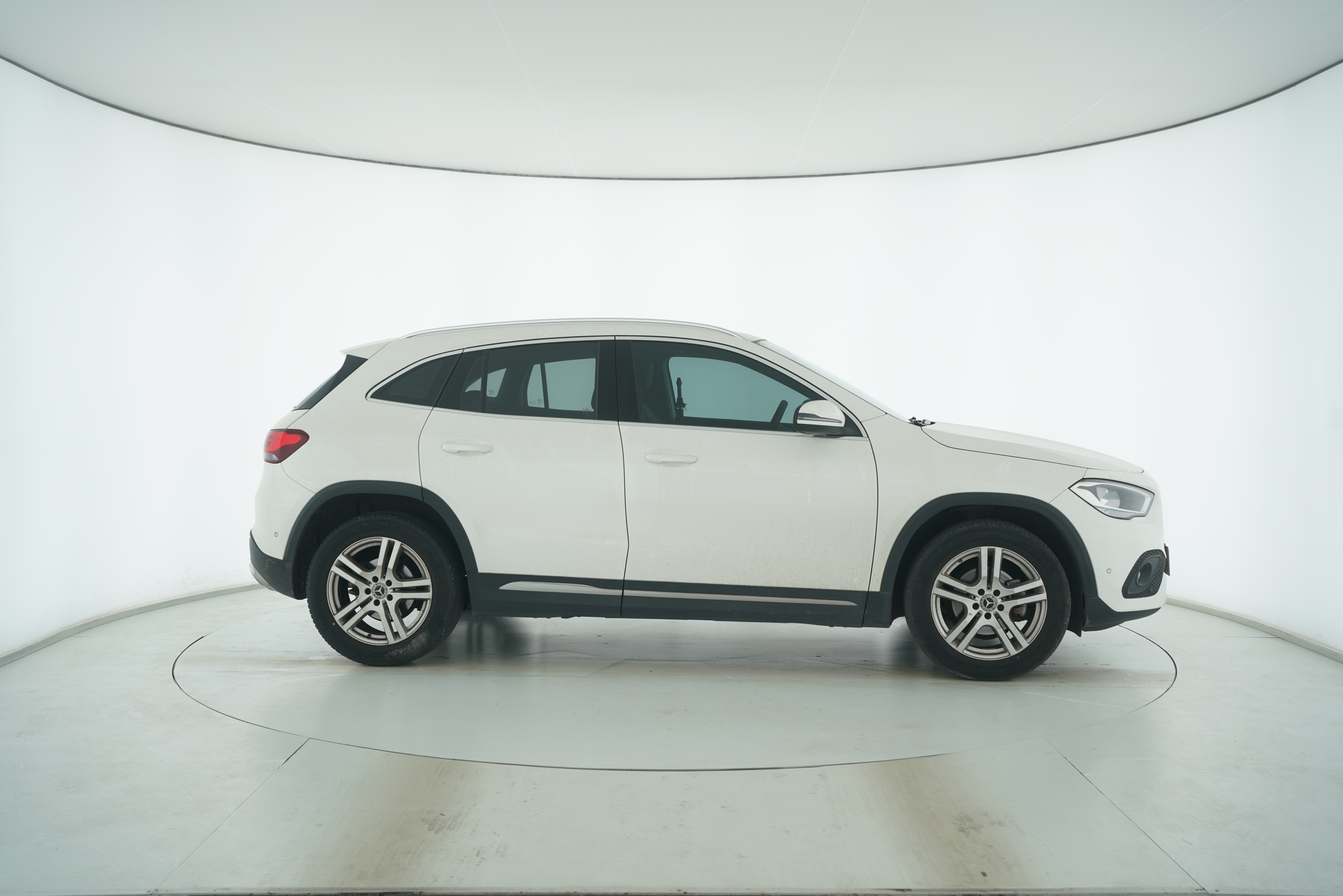 Mercedes Benz GLA 2020 — фото 8