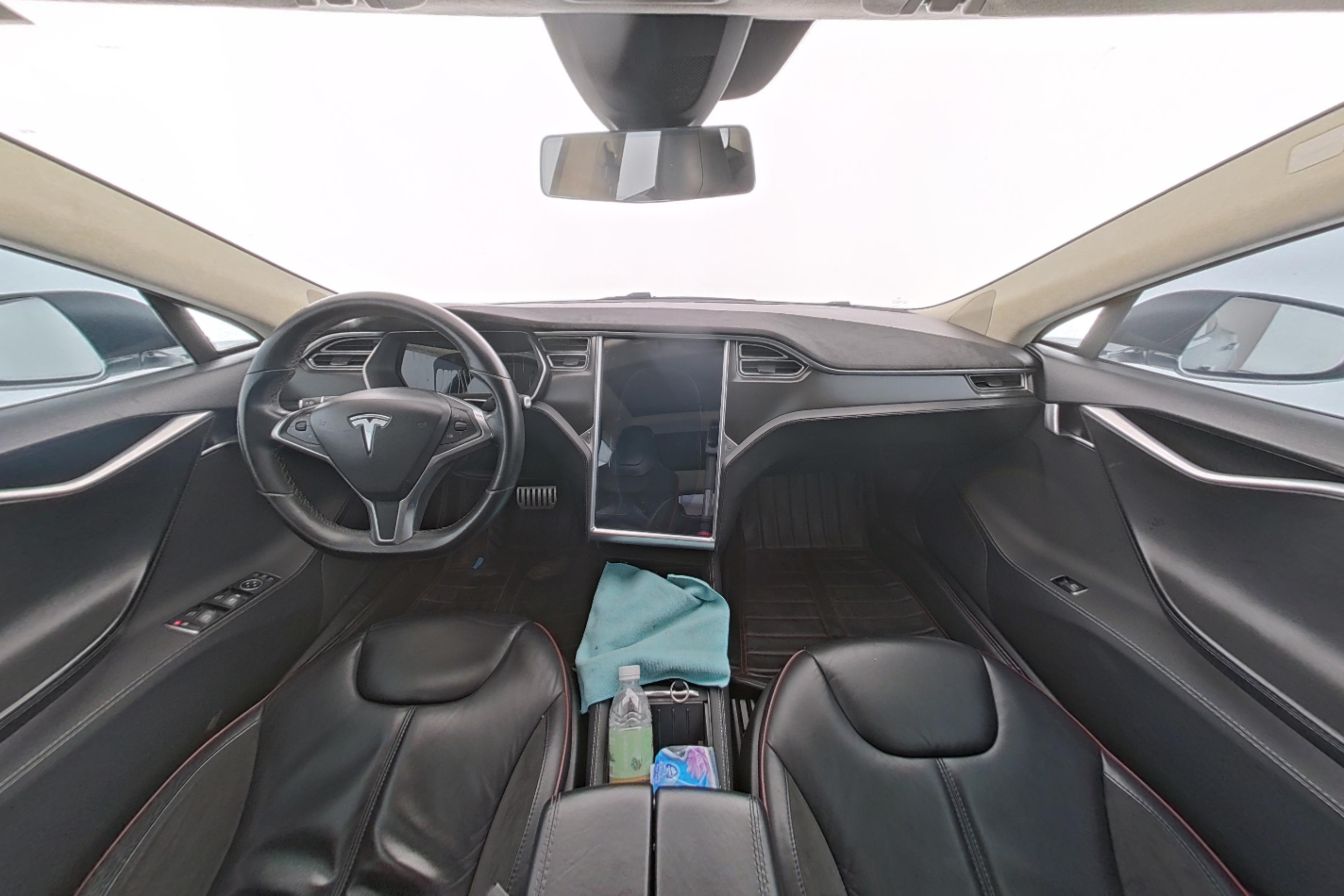 Tesla Model S 2014 — фото 9