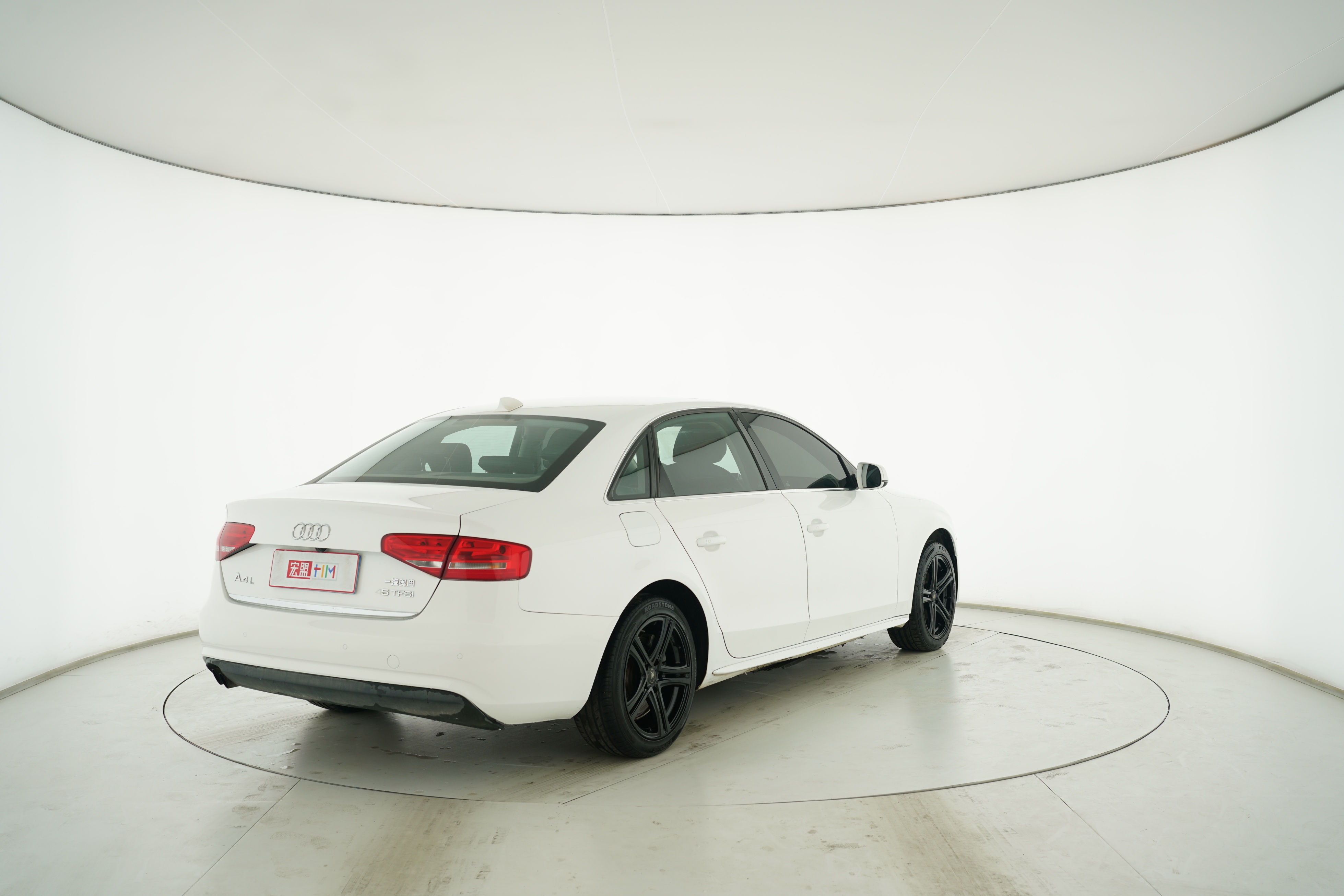 Audi A4L 2015 — фото 4
